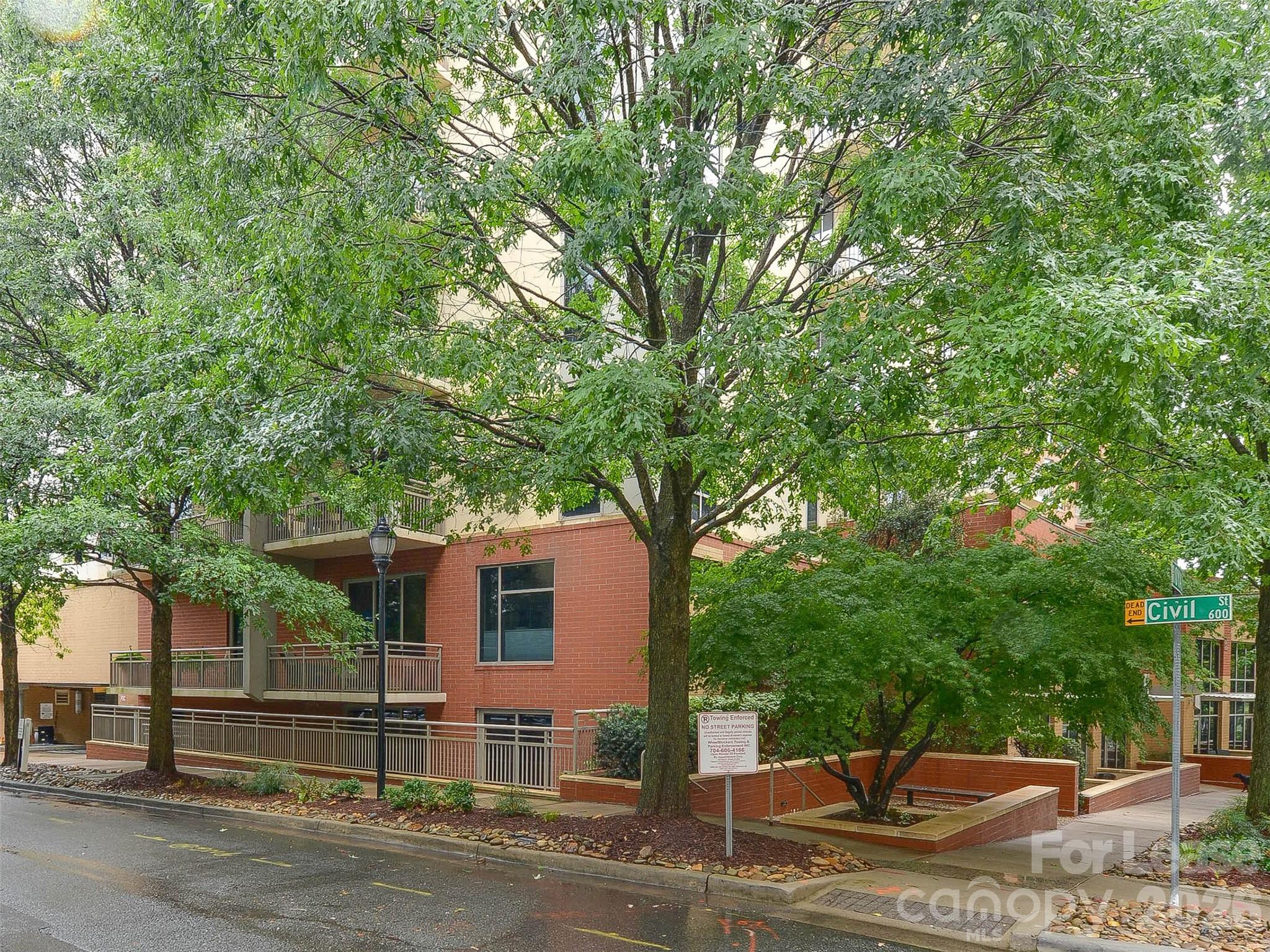 701 Royal Court 306 Property Photo 42