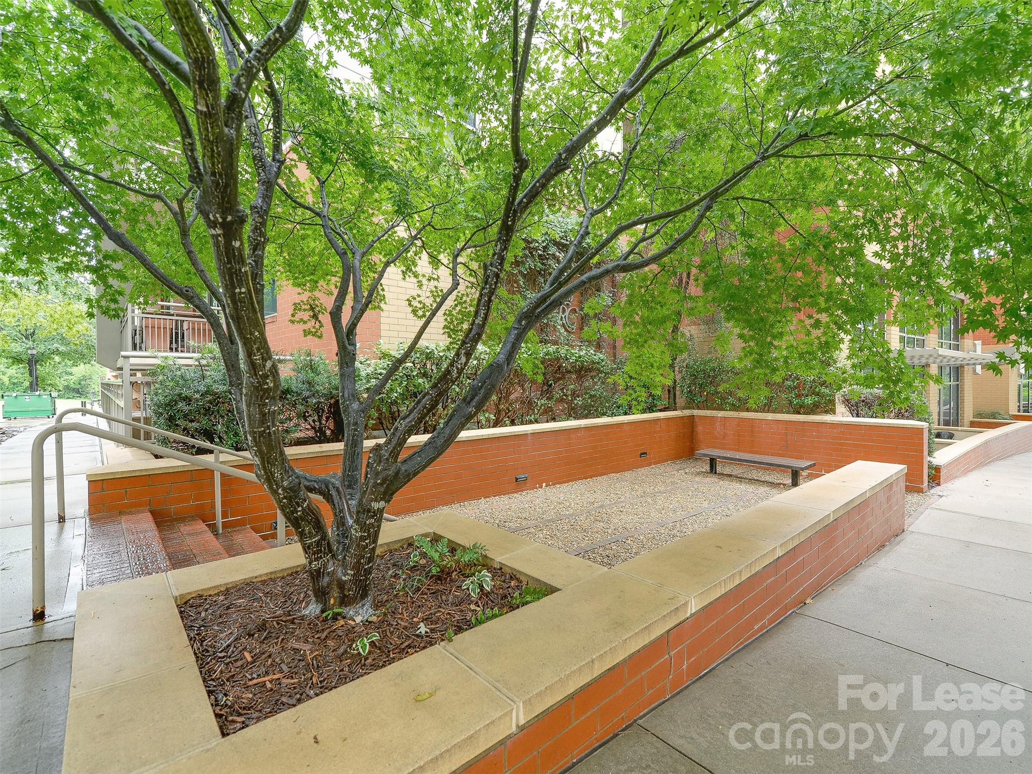 701 Royal Court 306 Property Photo 43