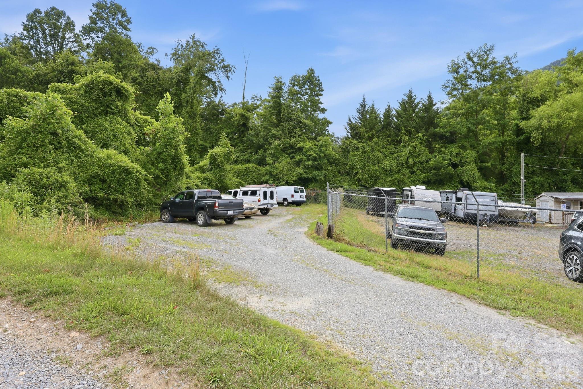 14 Huntley Circle Property Photo 15