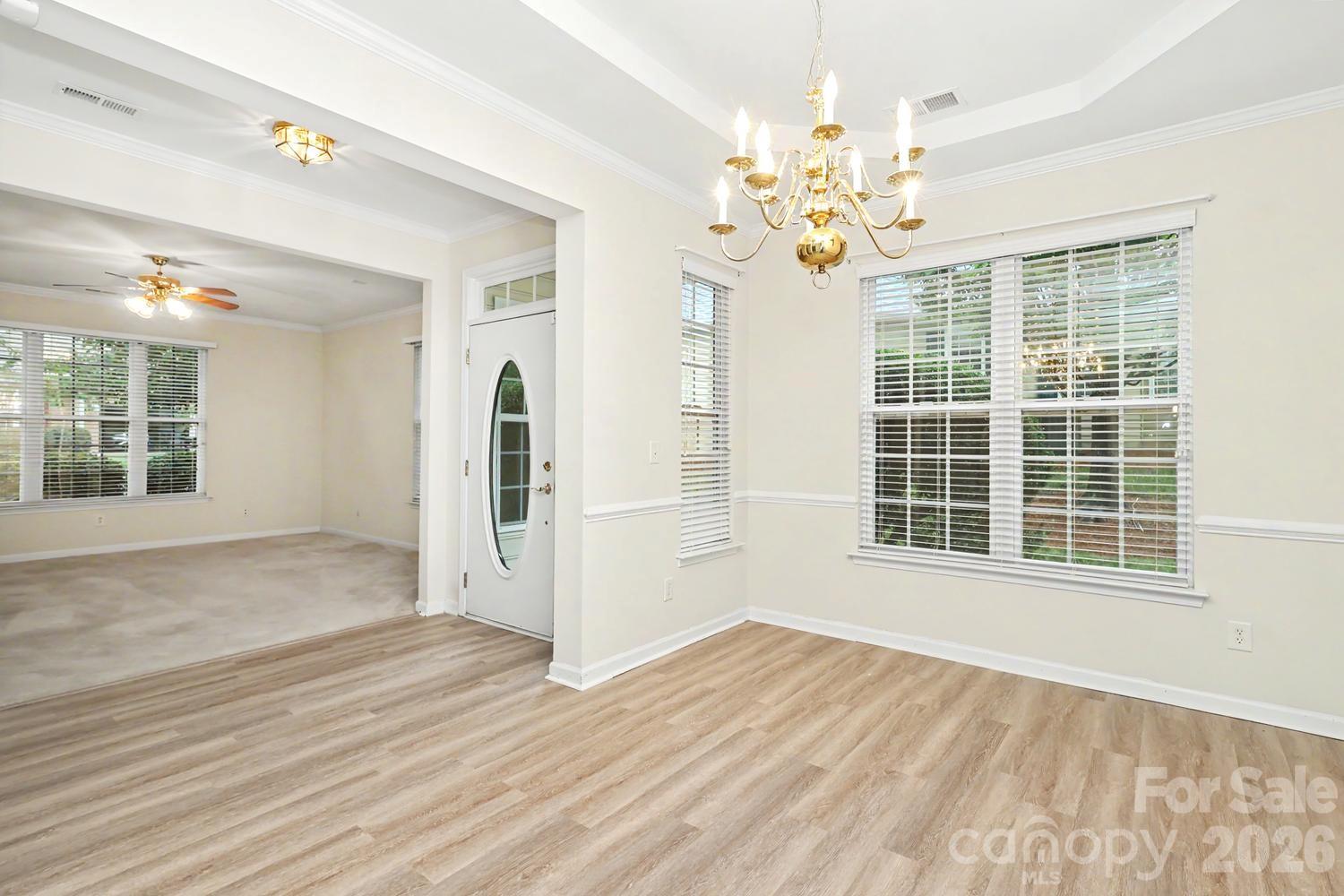 1669 Onyx Ridge Property Photo 6