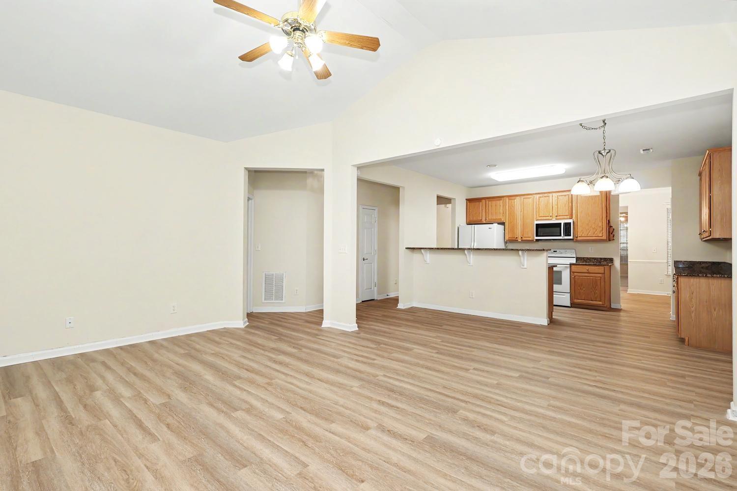 1669 Onyx Ridge Property Photo 14
