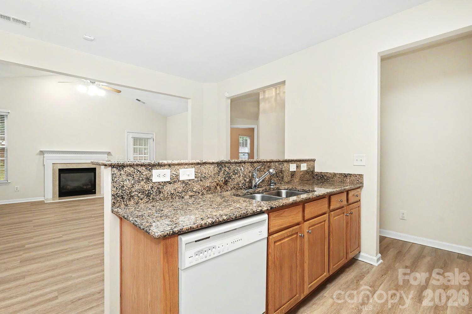 1669 Onyx Ridge Property Photo 17
