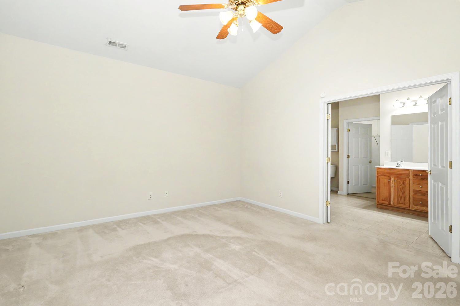 1669 Onyx Ridge Property Photo 25