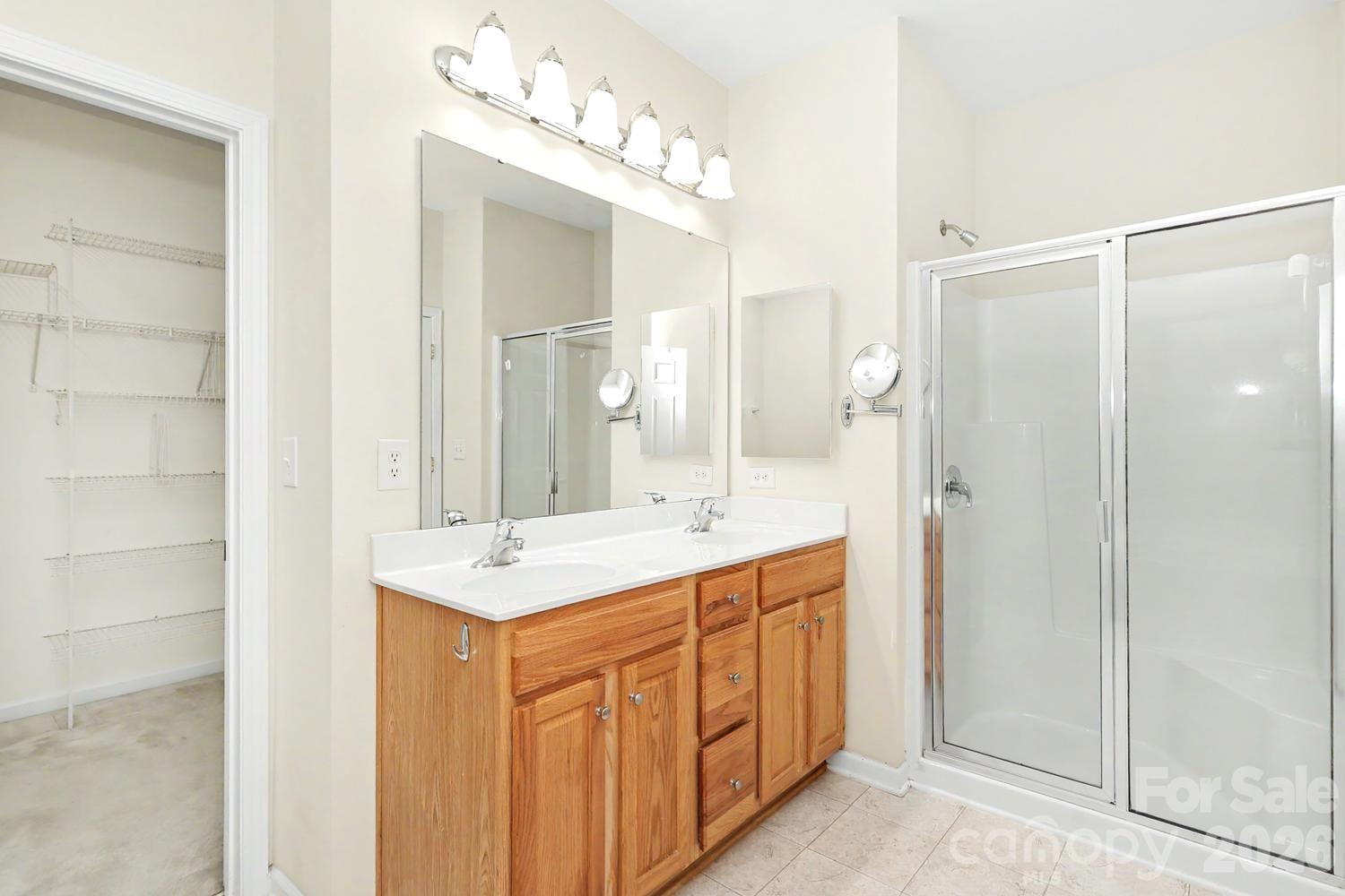 1669 Onyx Ridge Property Photo 27