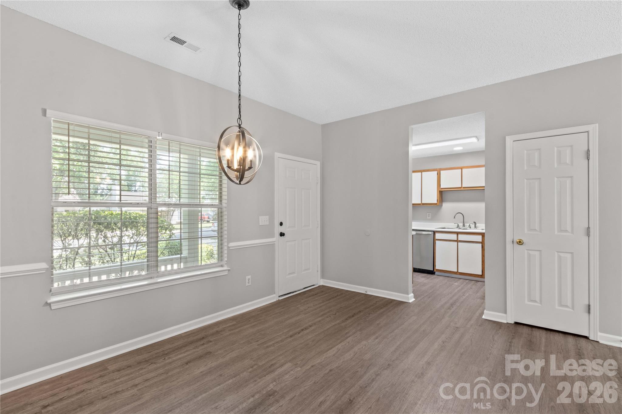 123 Meadow Lilly Court Property Photo 6