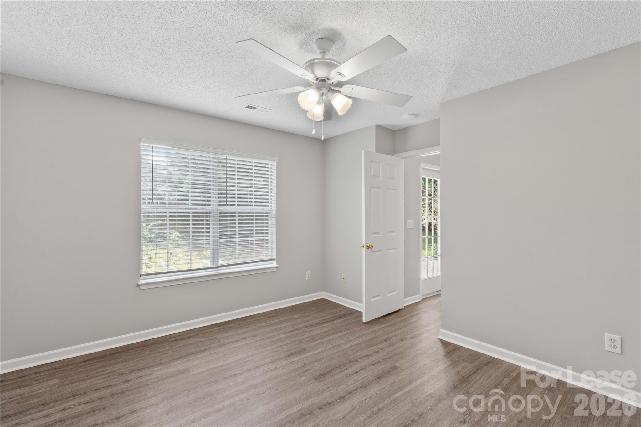 123 Meadow Lilly Court Property Photo 31