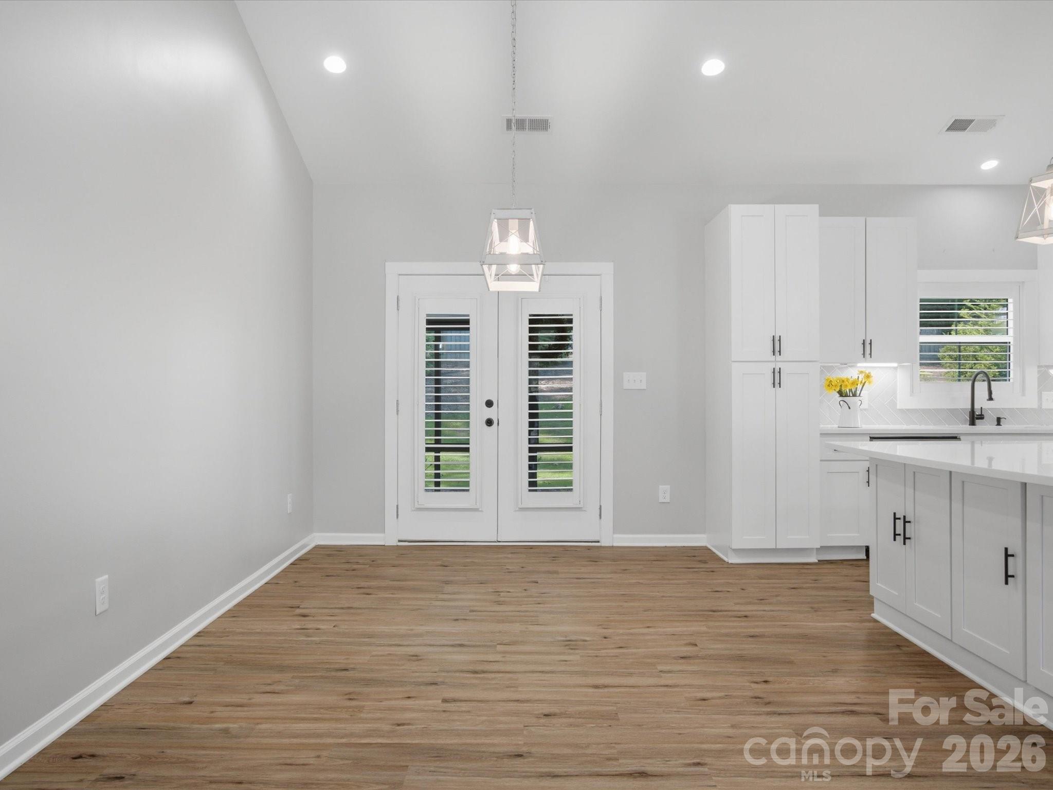 1863 Sardis Drive Property Photo 14
