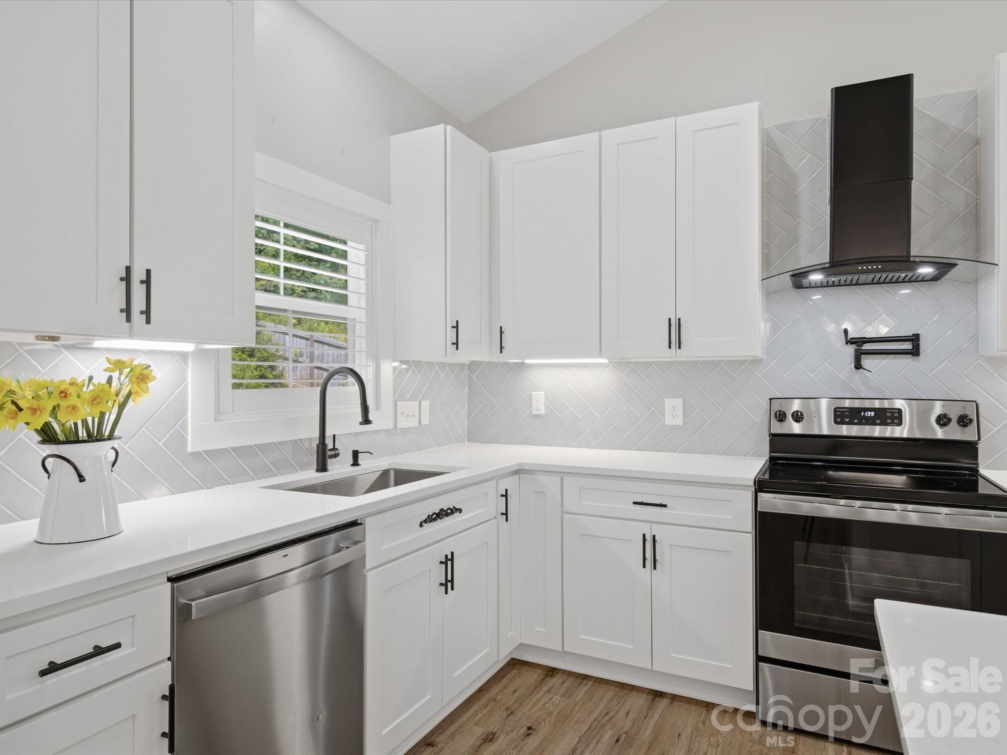 1863 Sardis Drive Property Photo 17