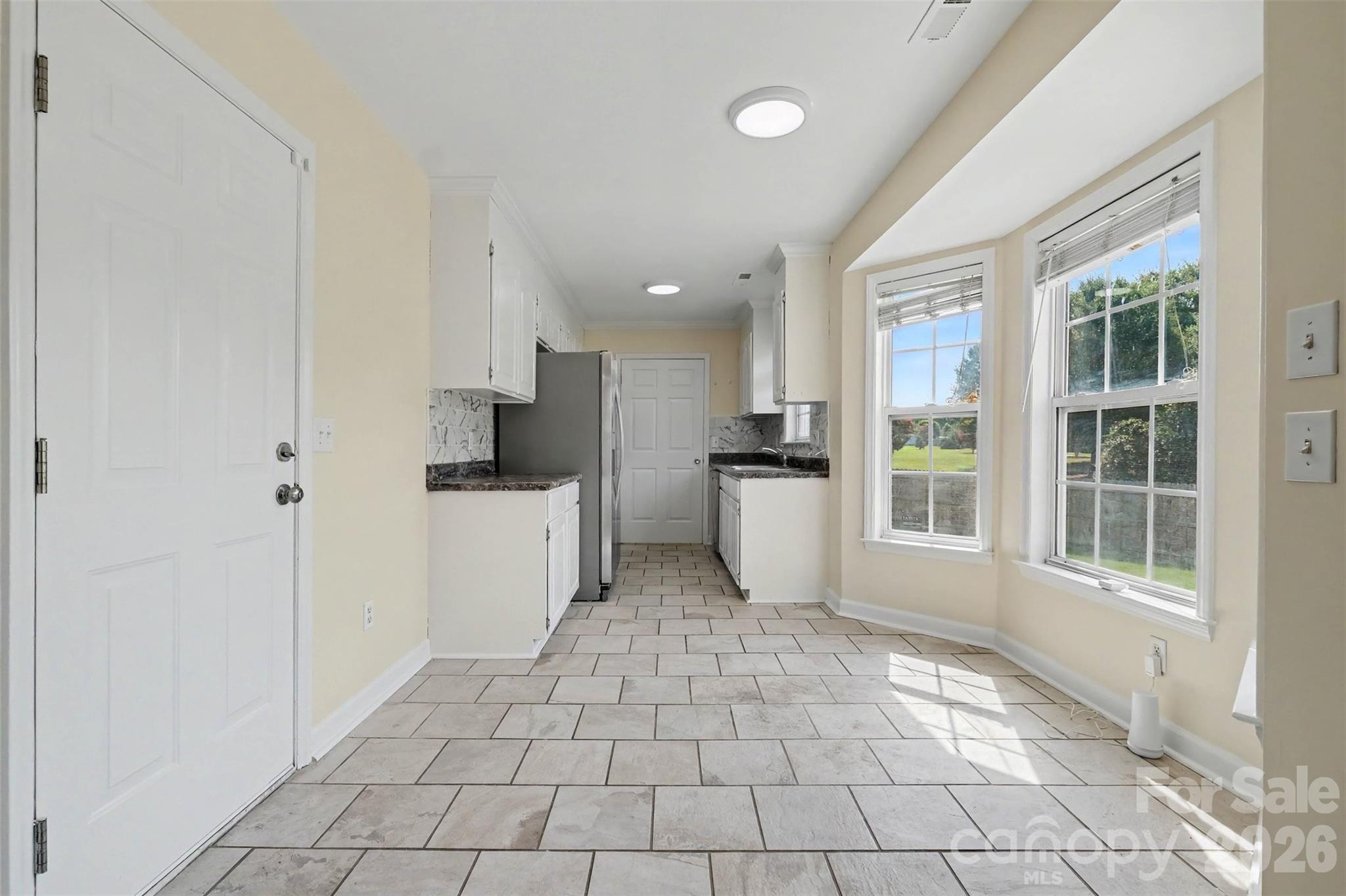 2301 Hunters Way Property Photo 9