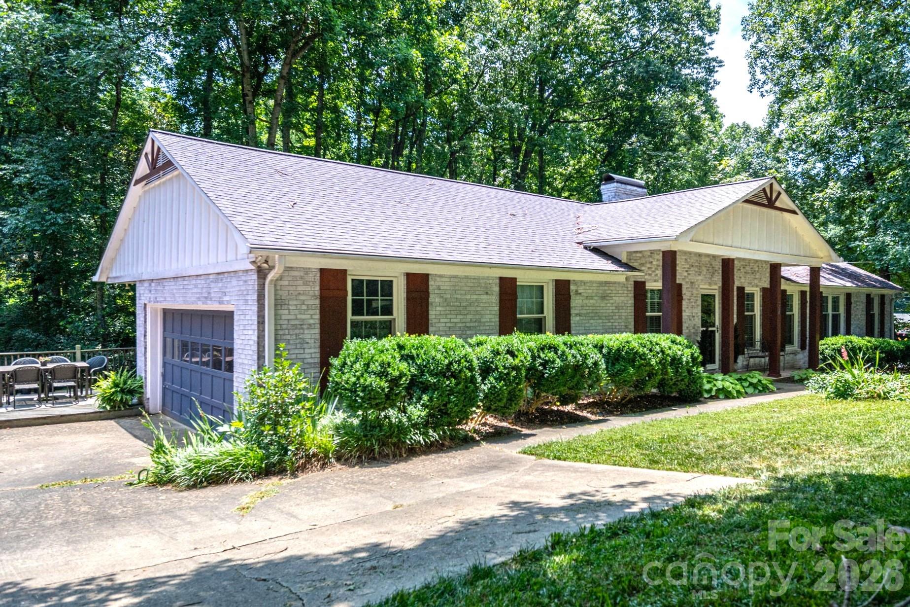 504 Dogwood Lane Property Photo 3