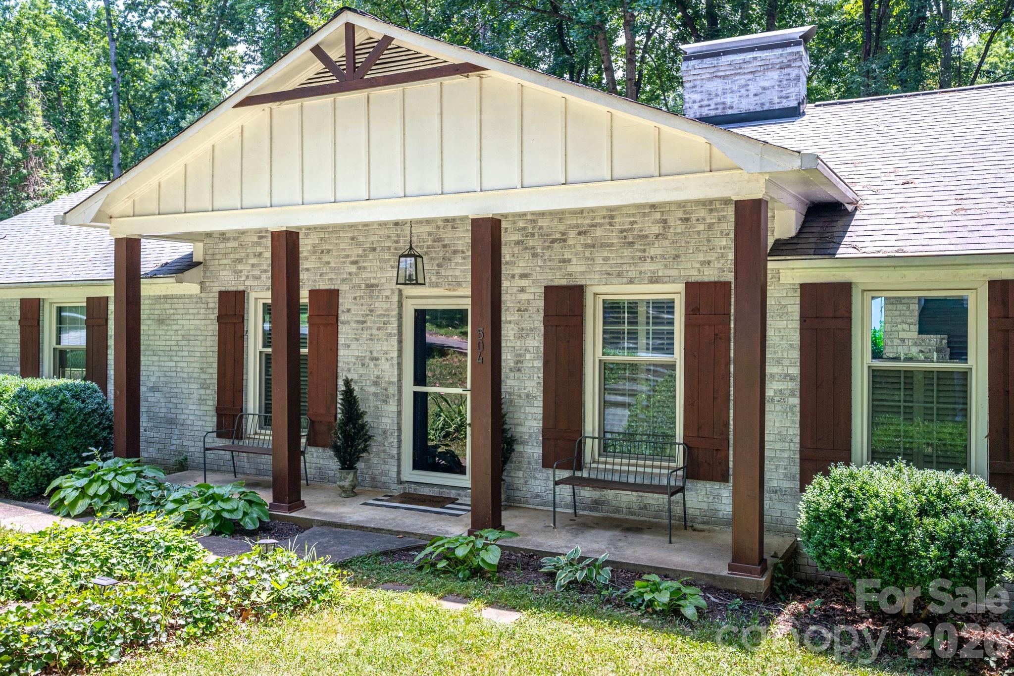 504 Dogwood Lane Property Photo 4