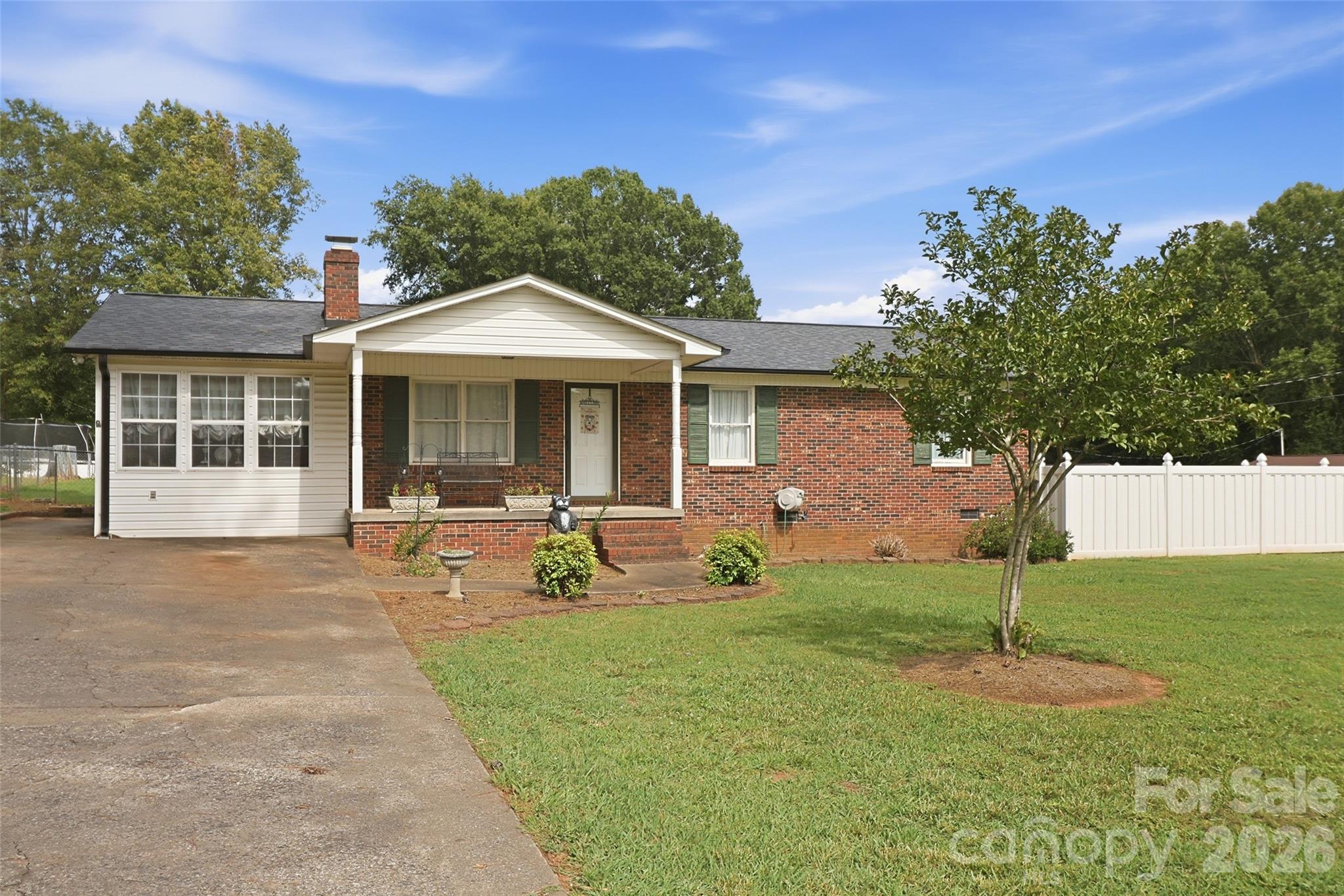 115 Arc Street Property Photo 1