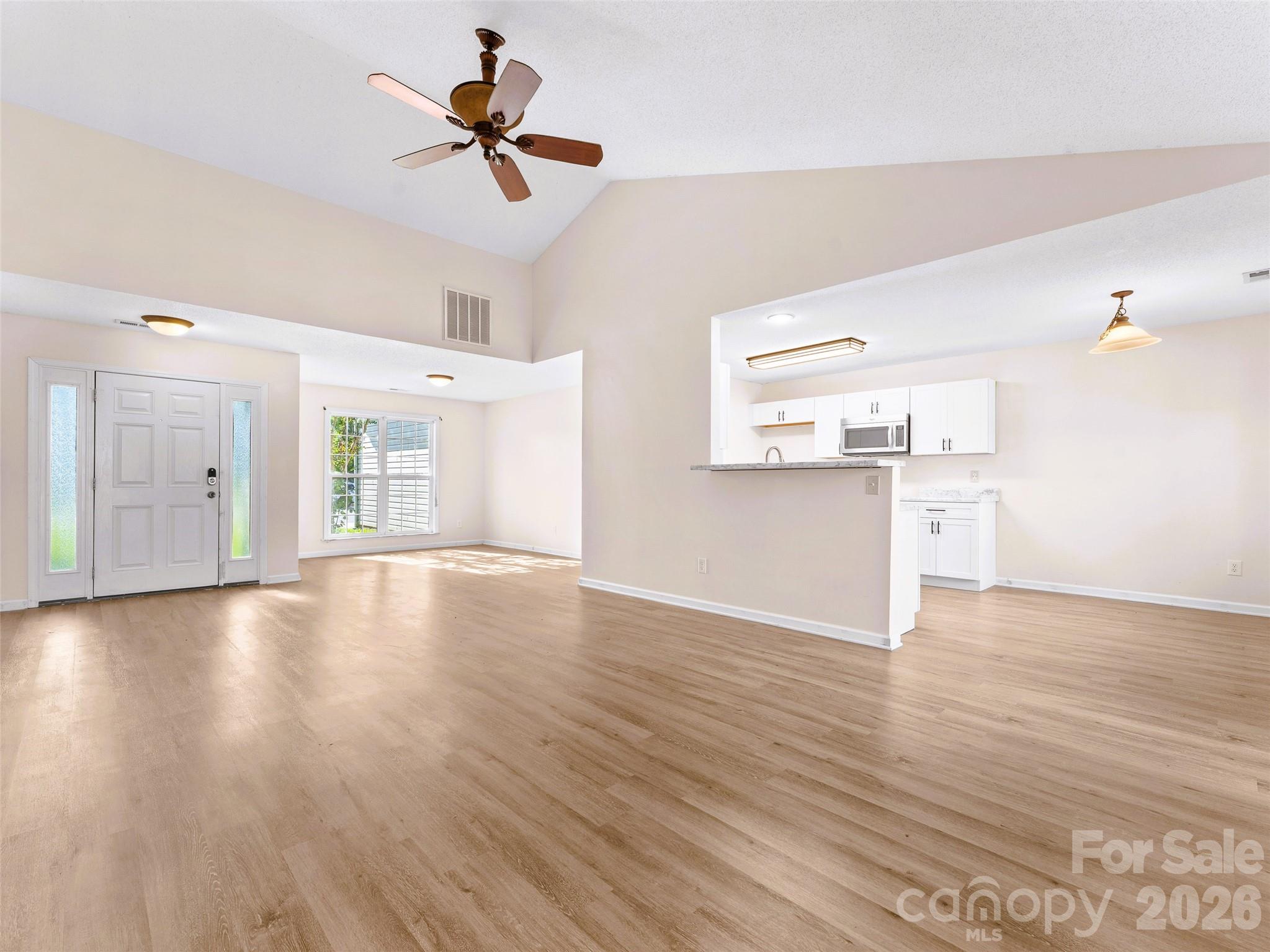 222 Misty Valley Way Property Photo 3
