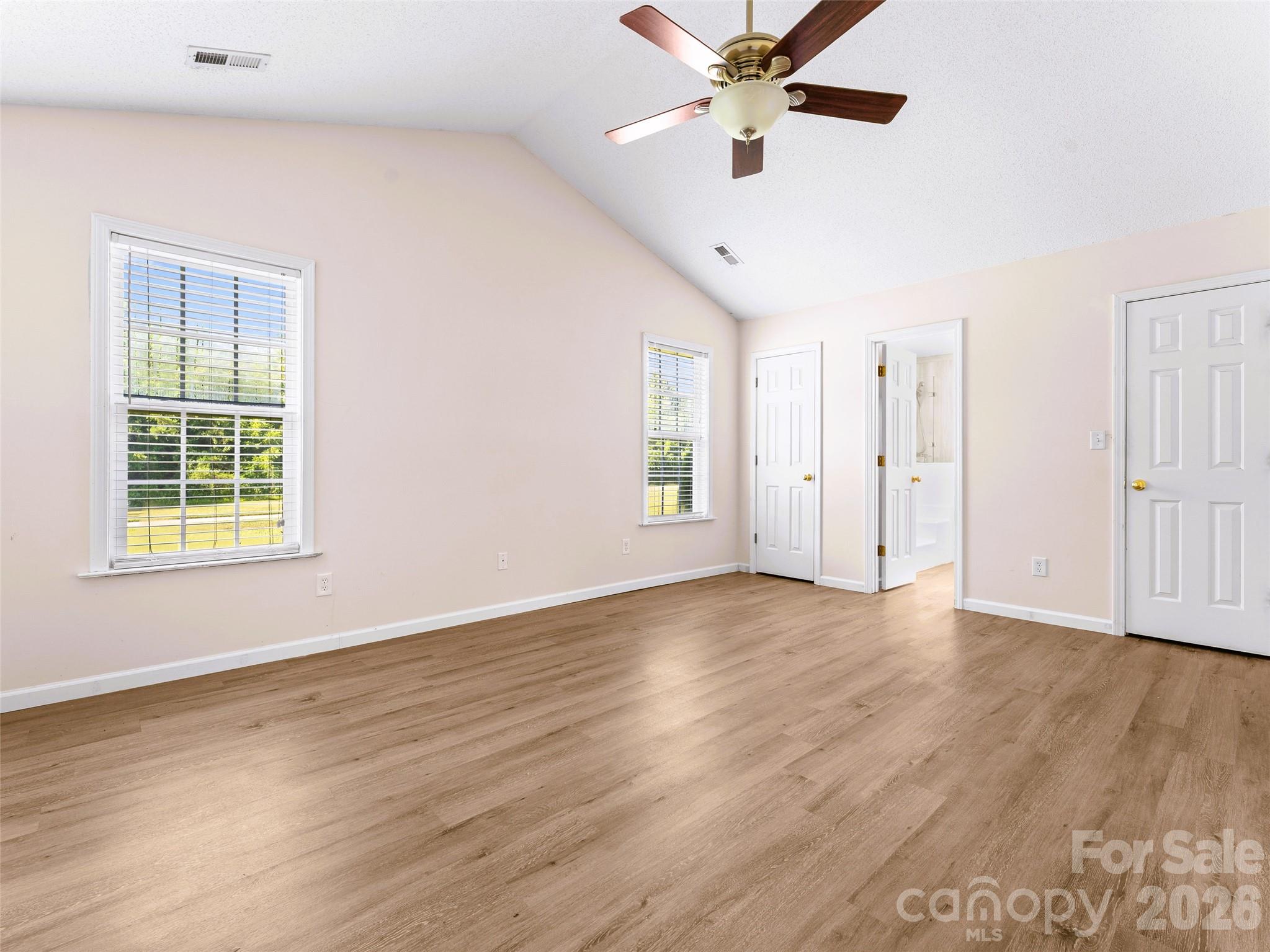 222 Misty Valley Way Property Photo 5