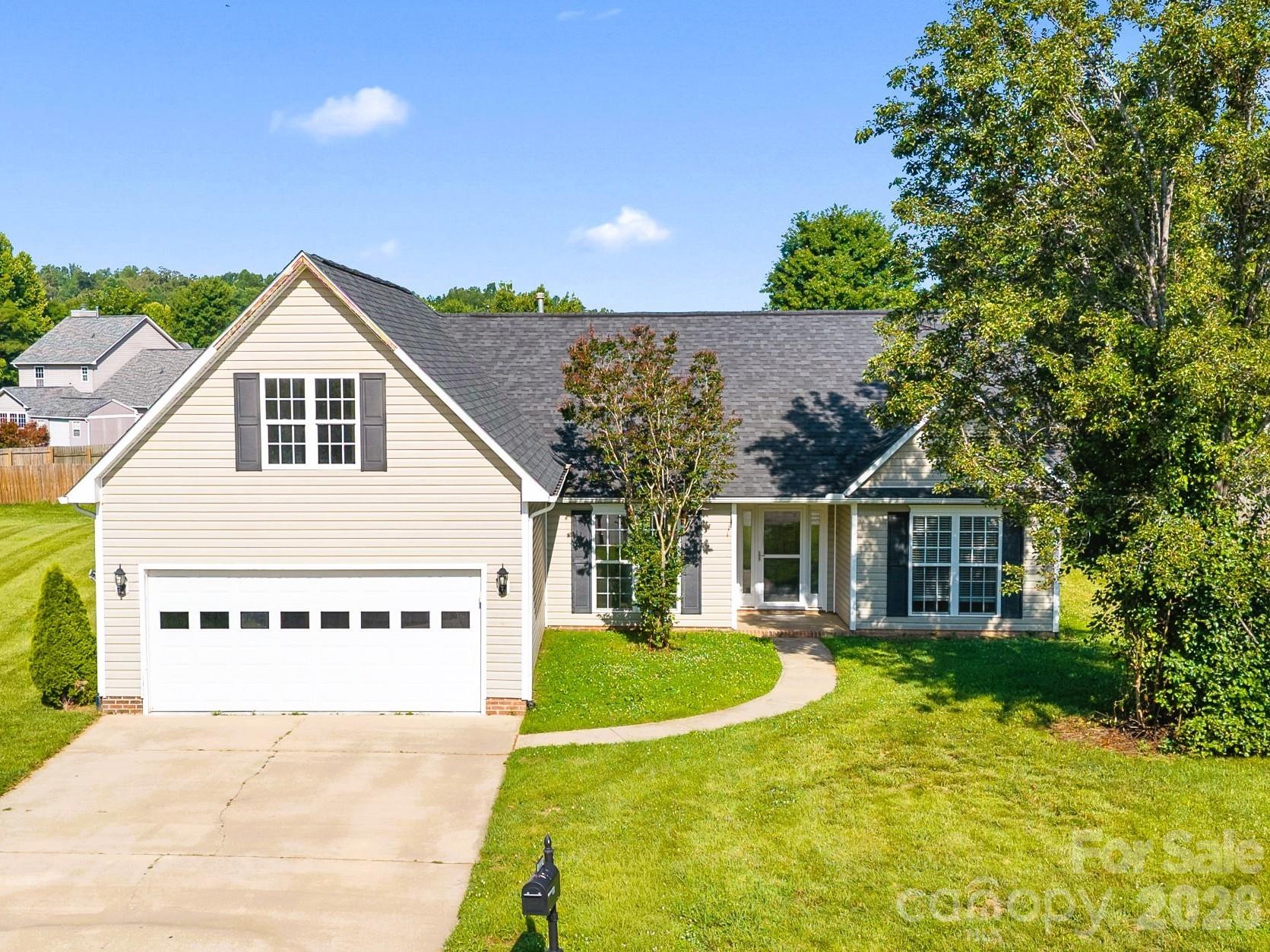222 Misty Valley Way Property Photo 6