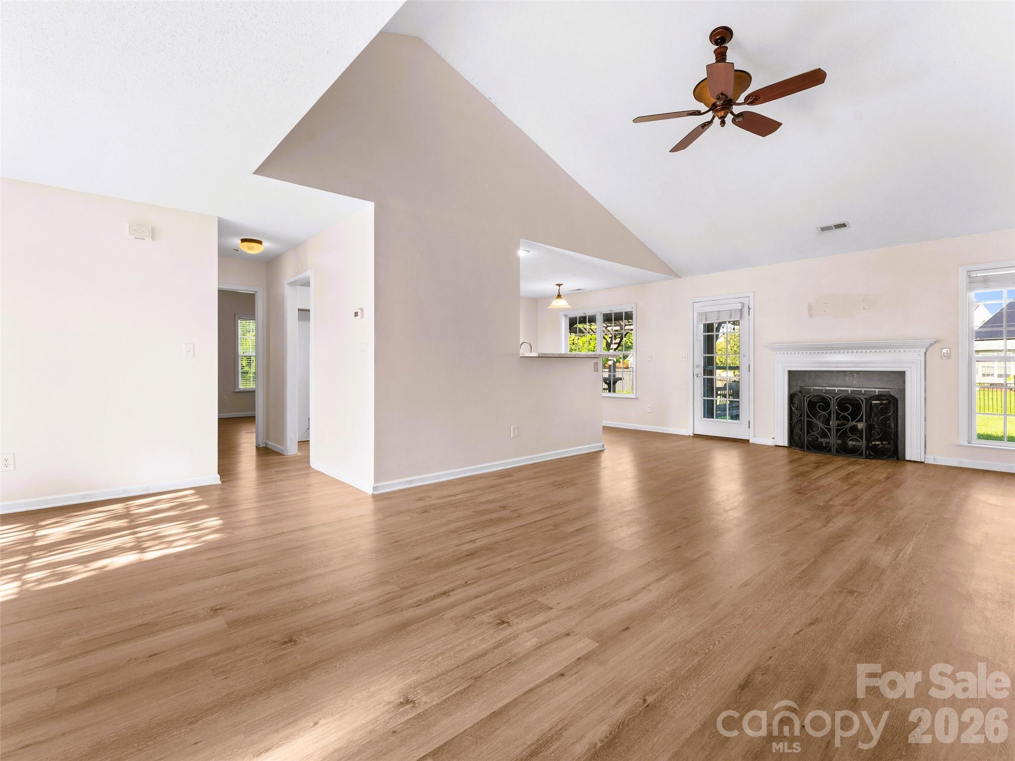 222 Misty Valley Way Property Photo 8
