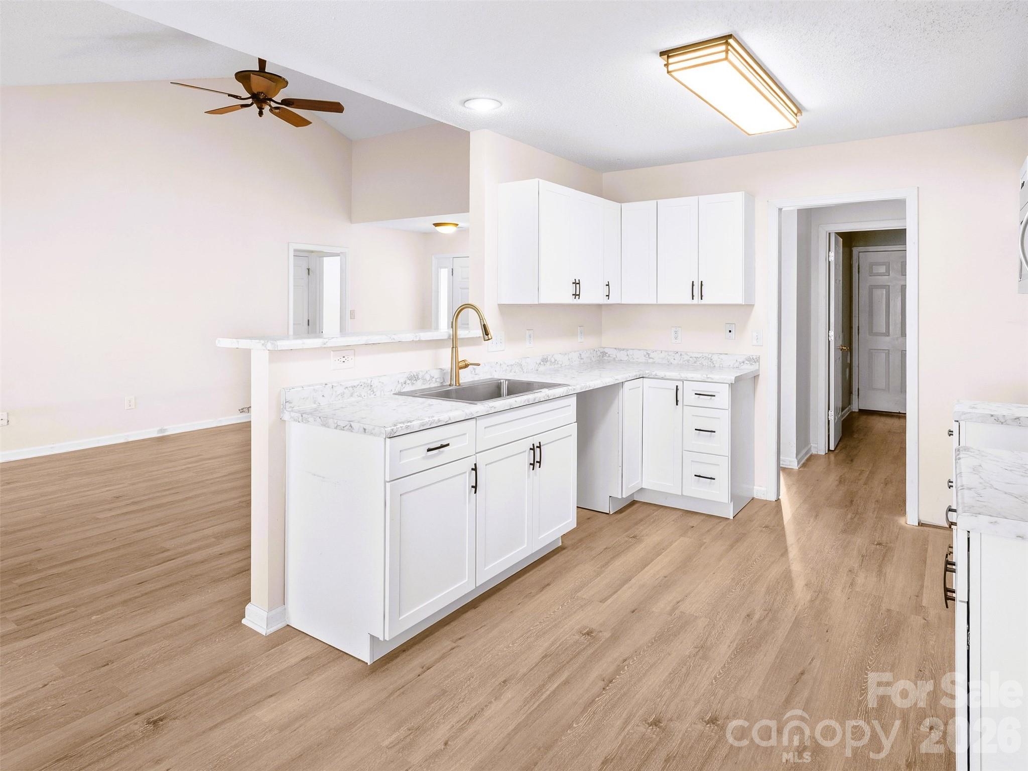 222 Misty Valley Way Property Photo 9