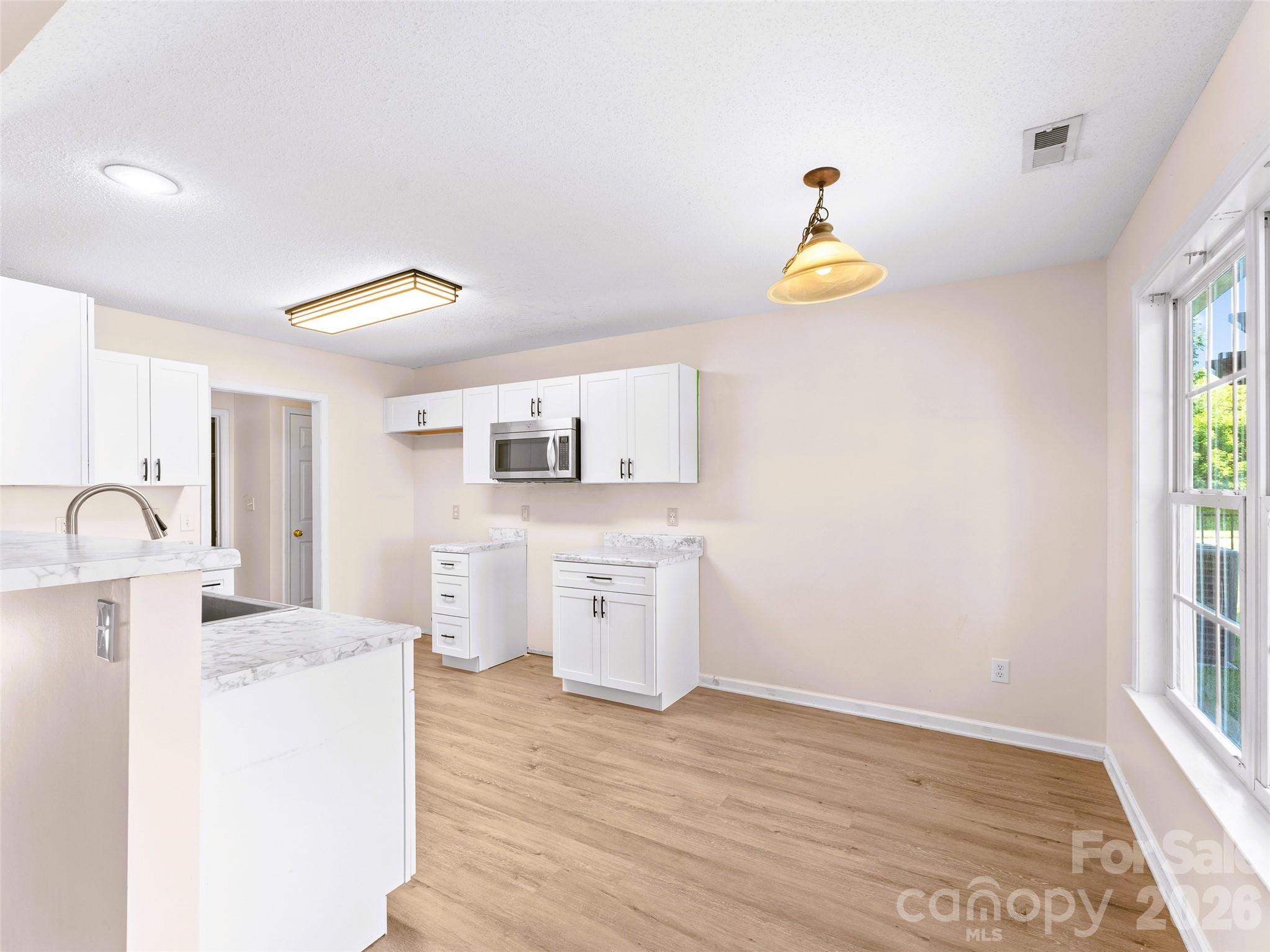 222 Misty Valley Way Property Photo 18