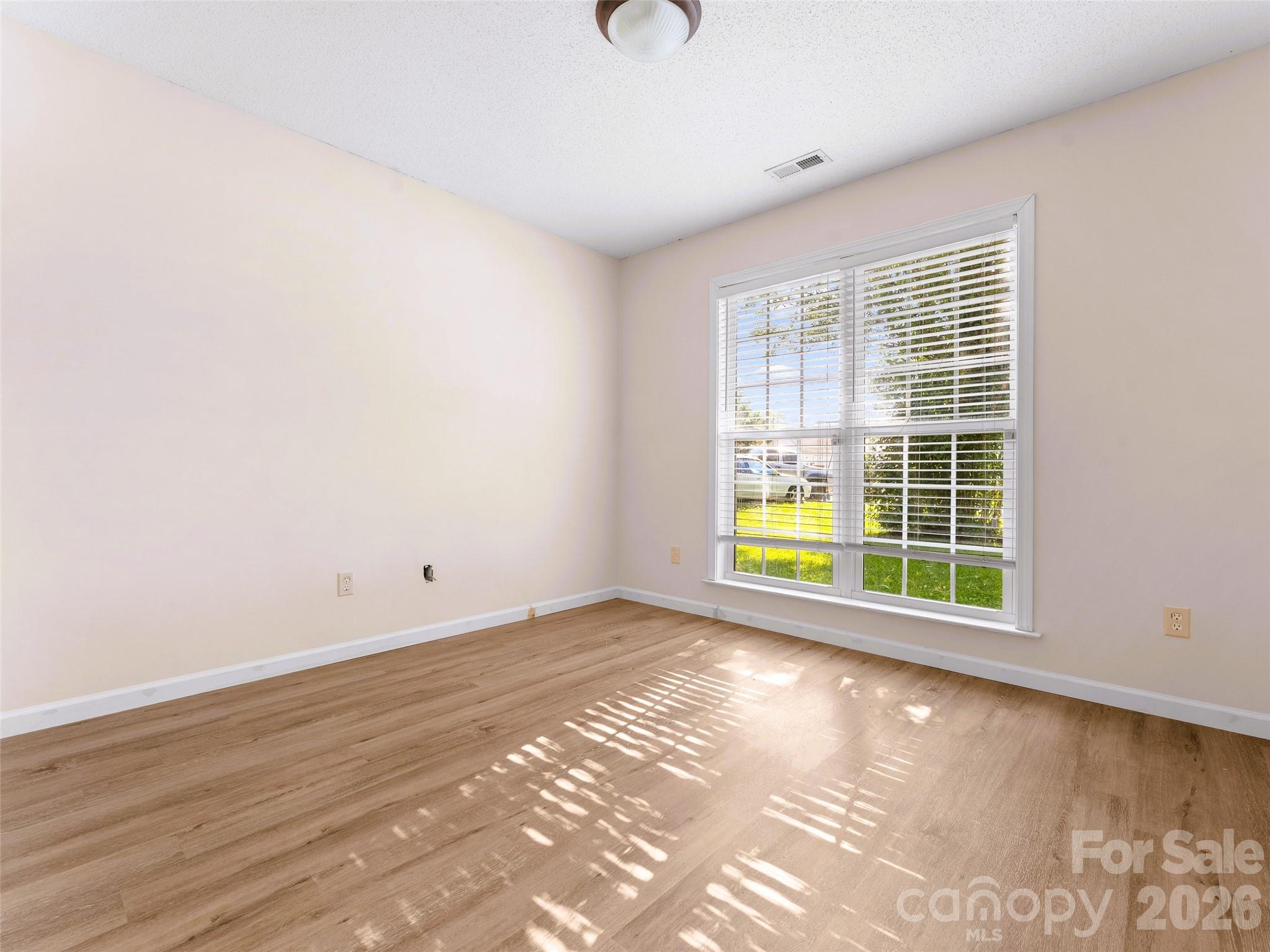 222 Misty Valley Way Property Photo 22