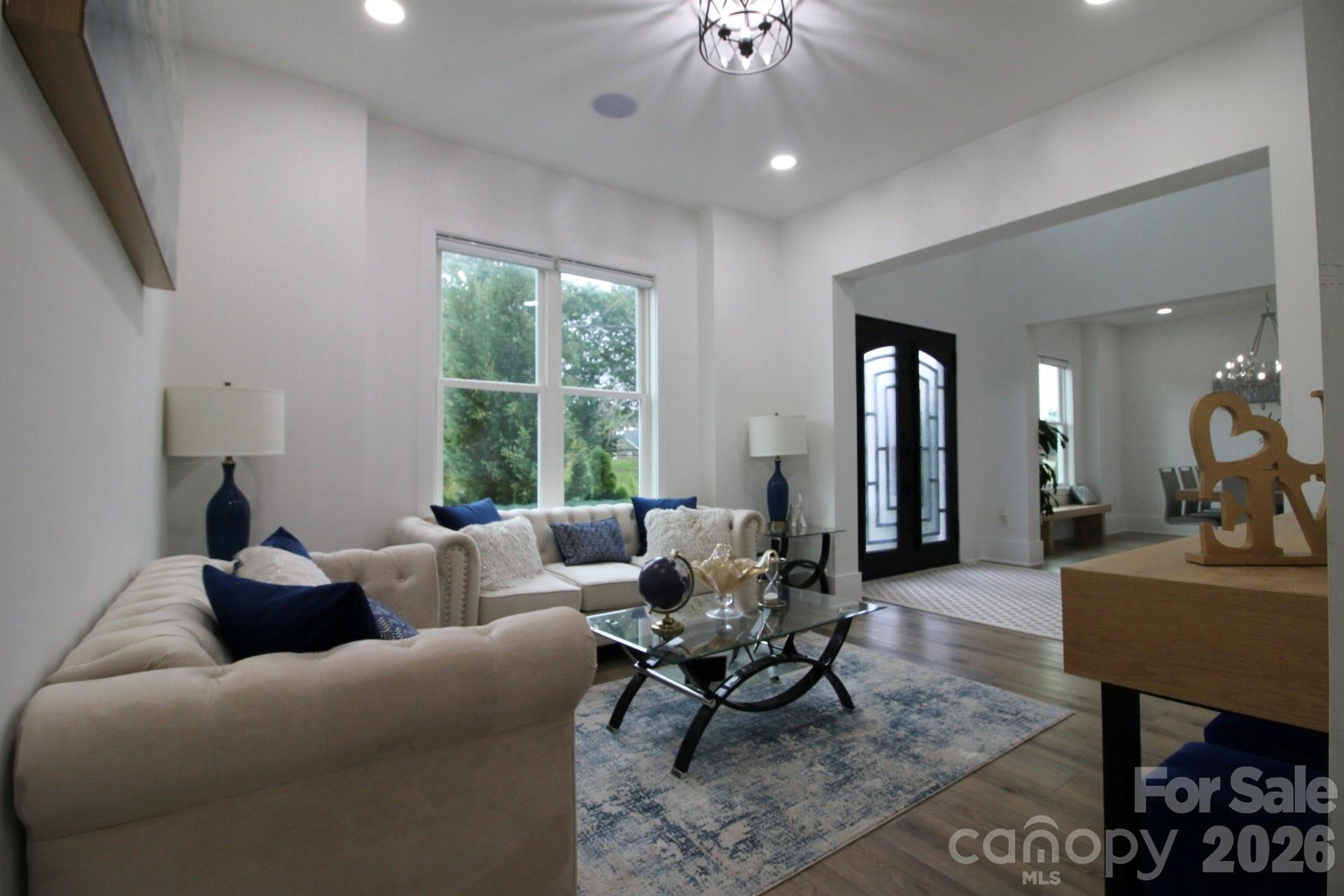 2916 Margaret Wallace Road Property Photo 4