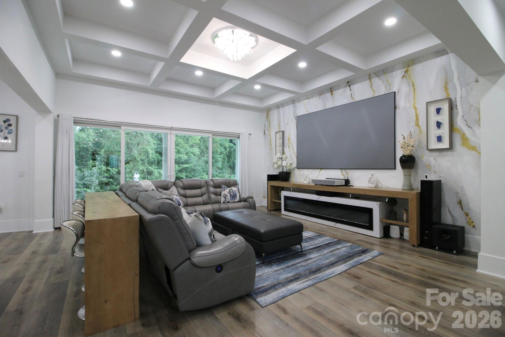 2916 Margaret Wallace Road Property Photo 9