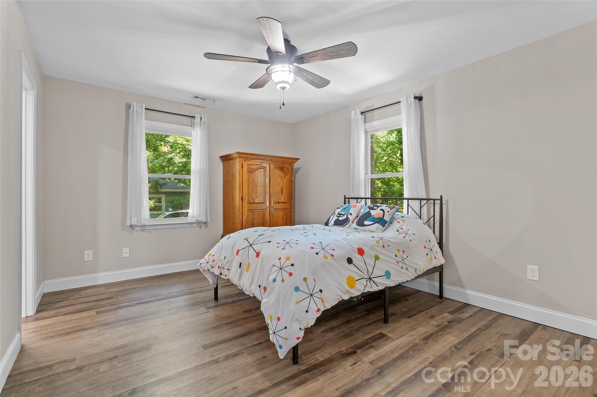 317 Jackson Place Property Photo 18