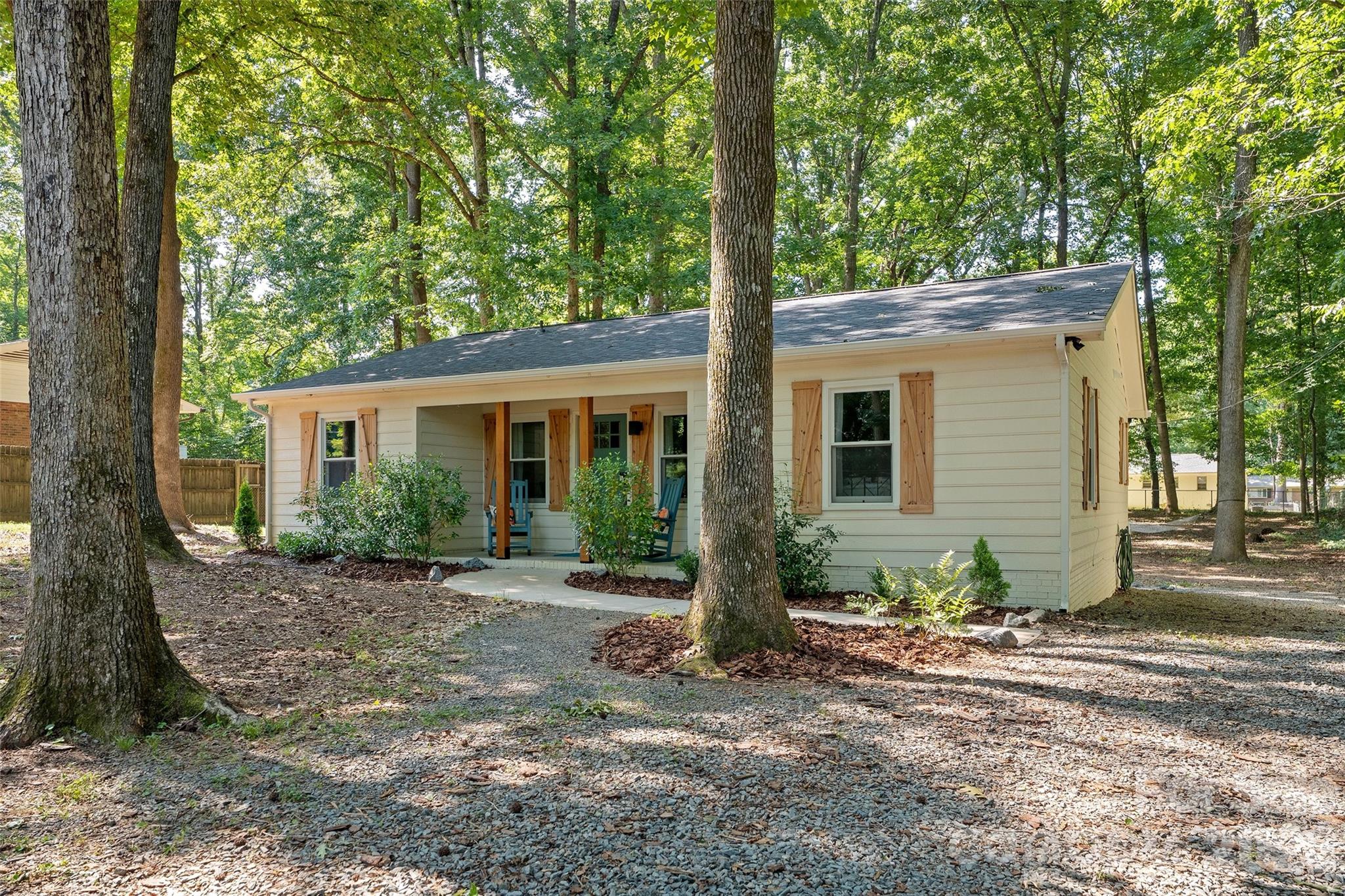 317 Jackson Place Property Photo 35