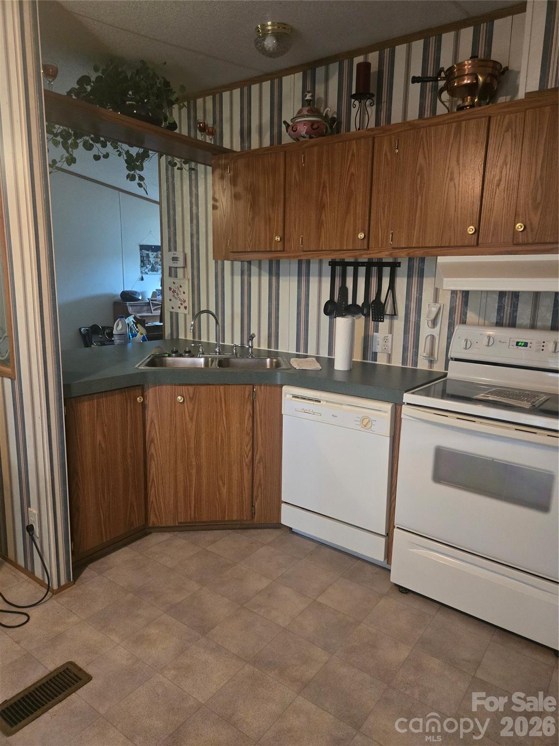 4632 Belvedere Drive Property Photo 2
