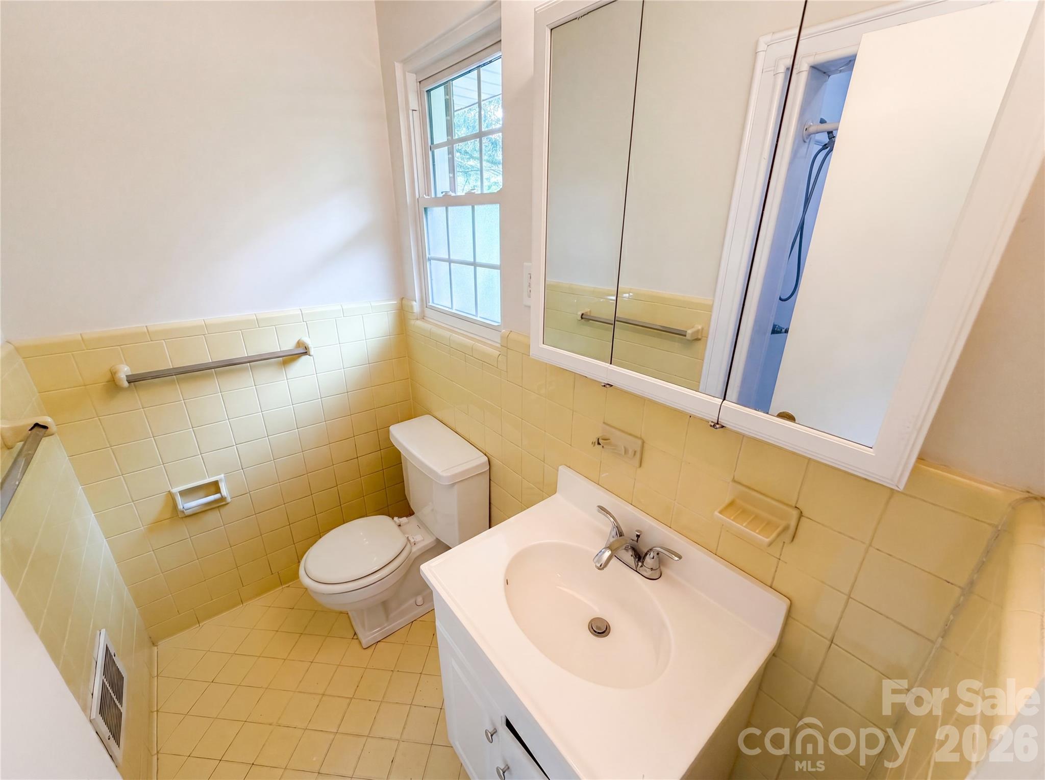 5410 Sharon Road Property Photo 18