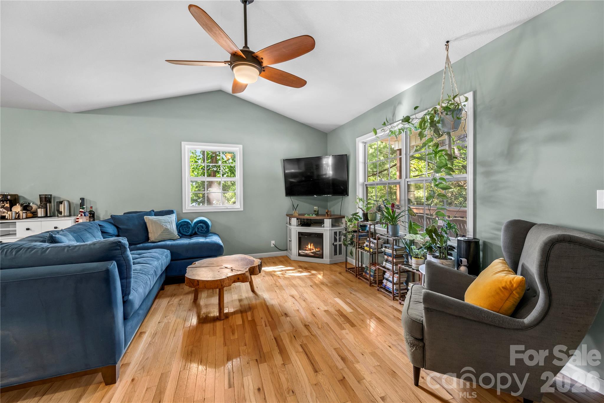 11 W Raleigh Road Property Photo 5