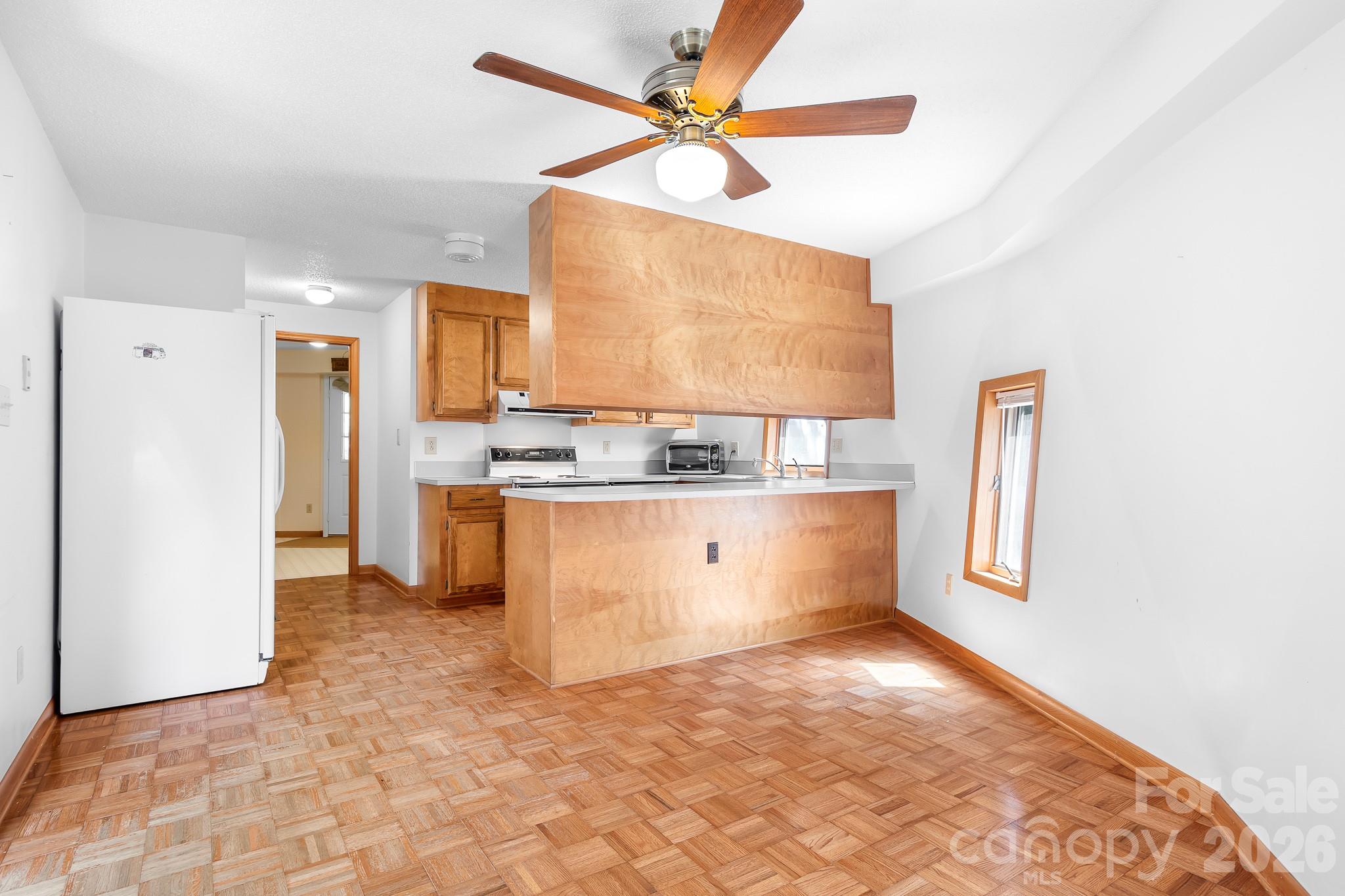 6351 Wildwood Trail Property Photo 6