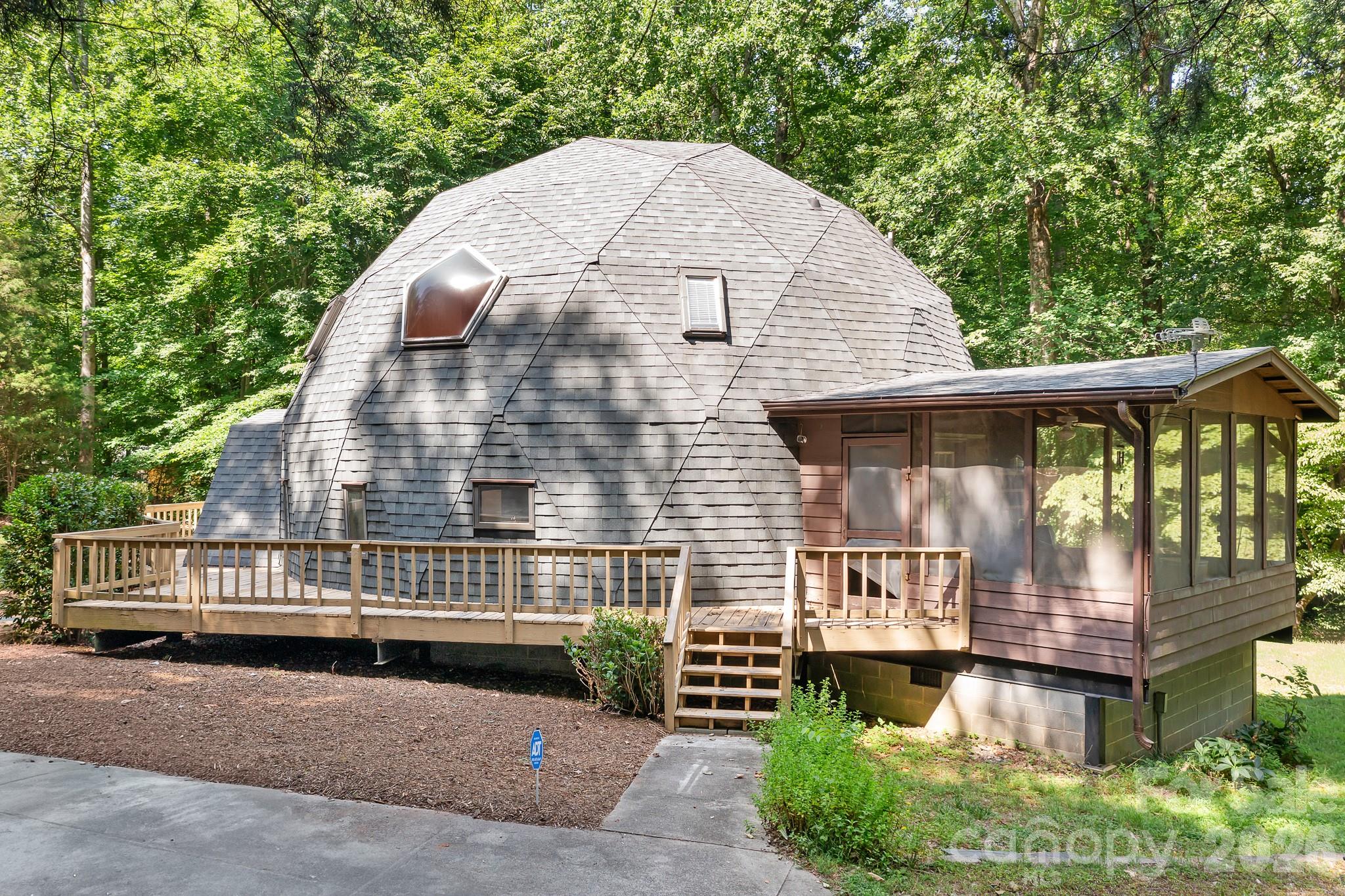 6351 Wildwood Trail Property Photo 30