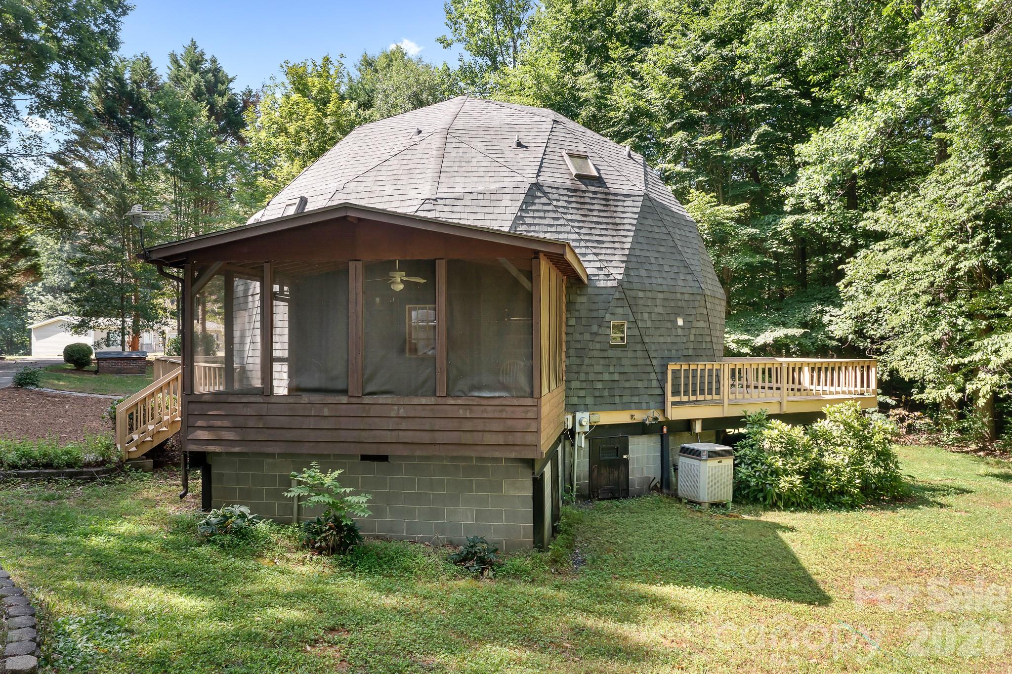 6351 Wildwood Trail Property Photo 31