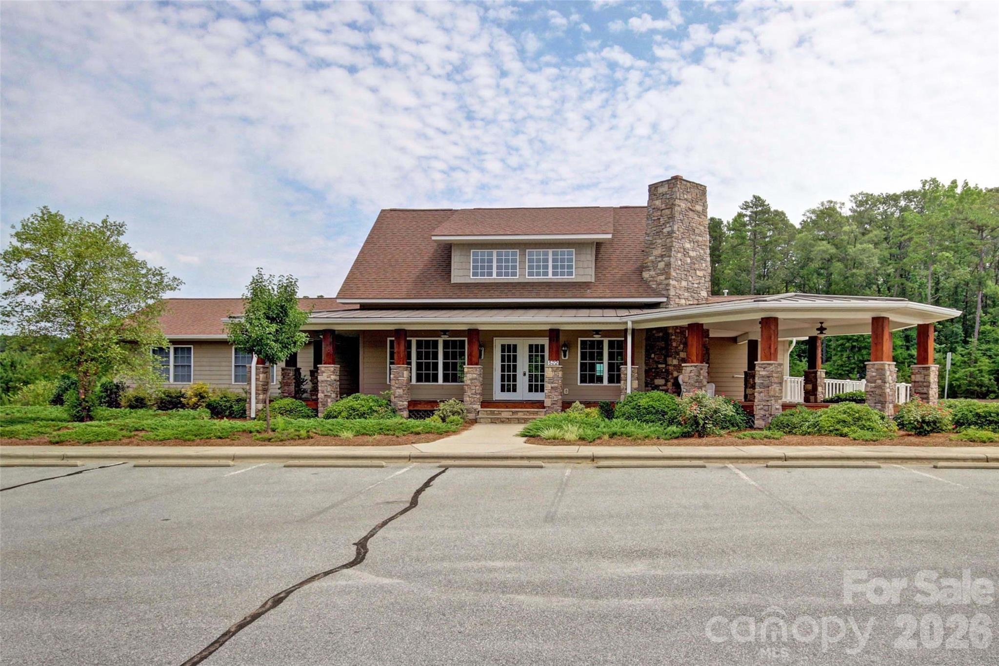 589 Sunset Pointe Drive Property Photo 16