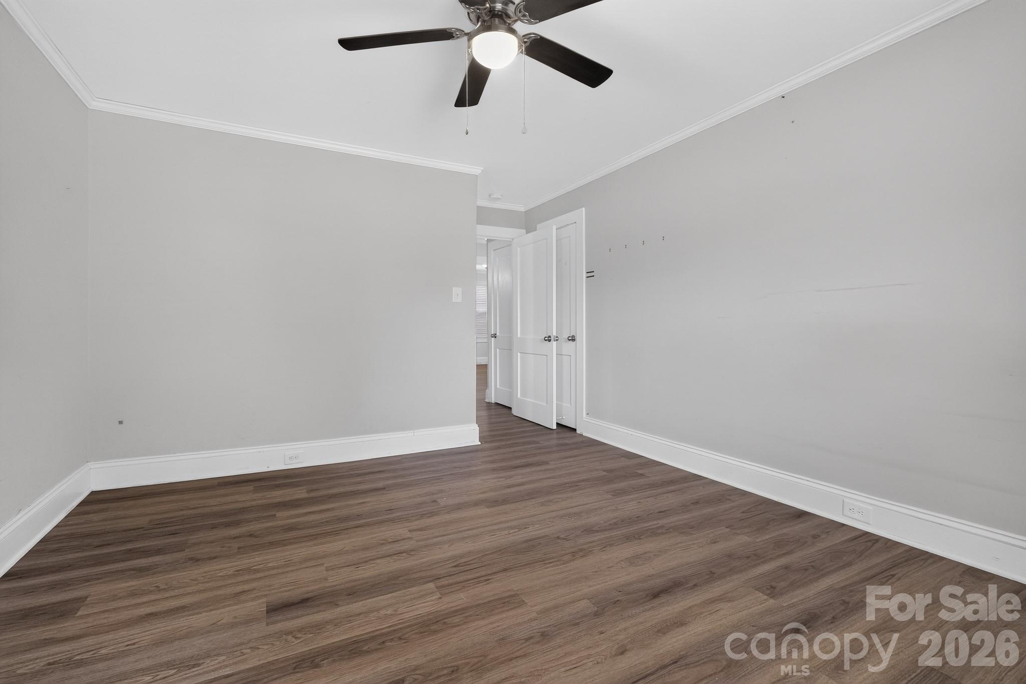 303 W Ketchie Street Property Photo 25