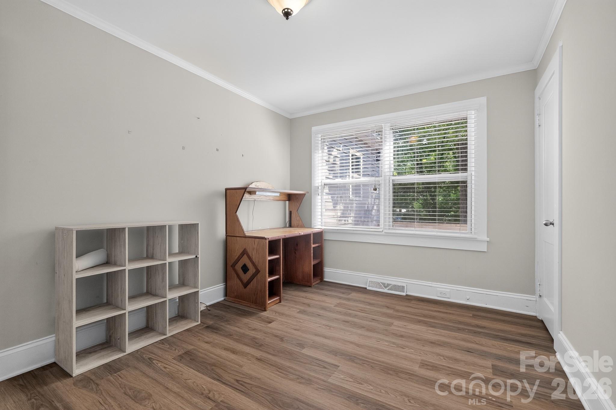 303 W Ketchie Street Property Photo 29