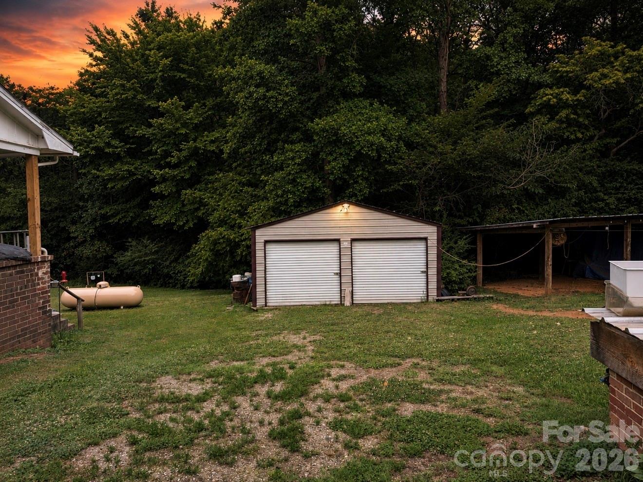 16653 Indian Mound Road Property Photo 3