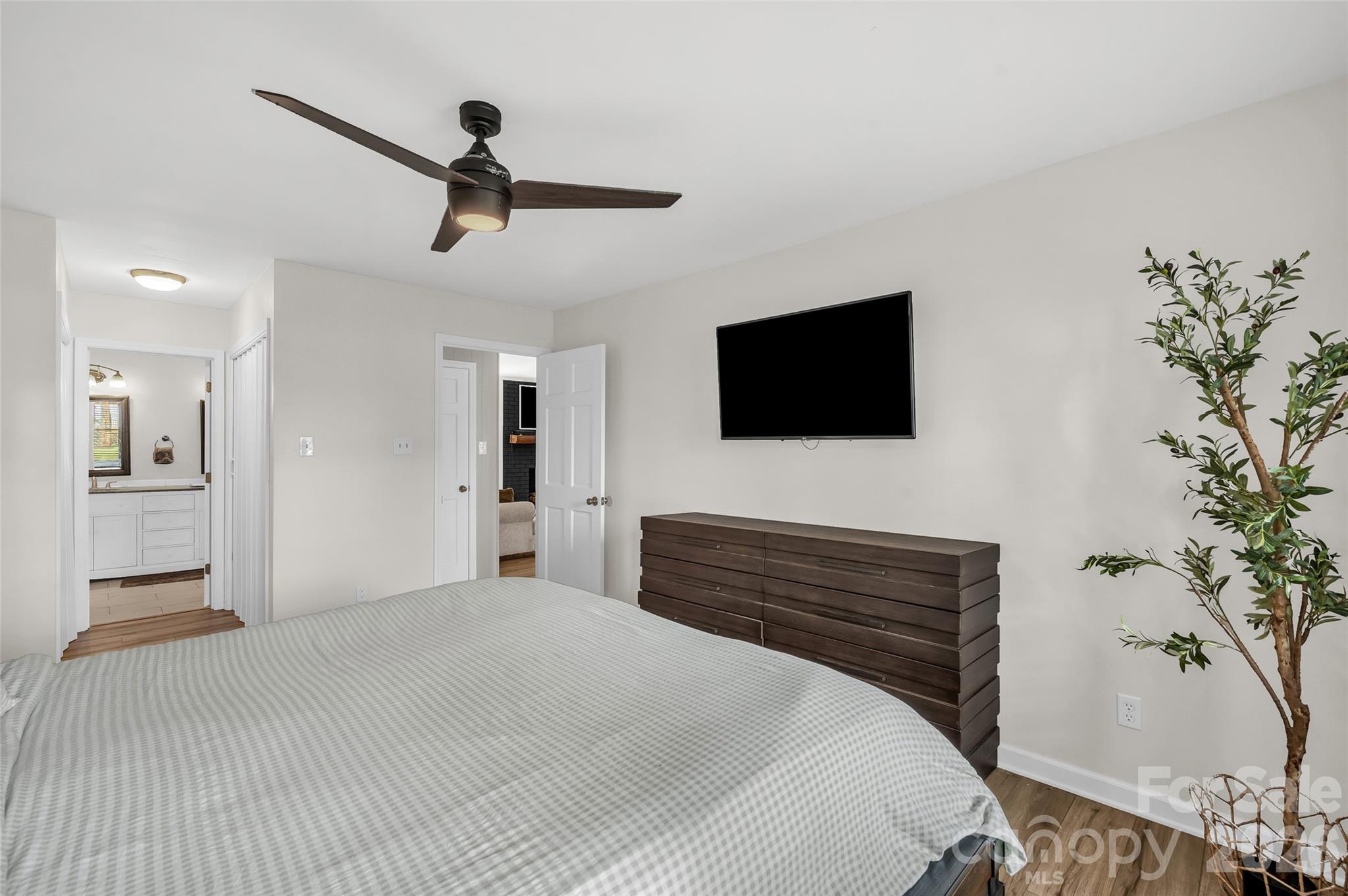 452 Faith Road Property Photo 8