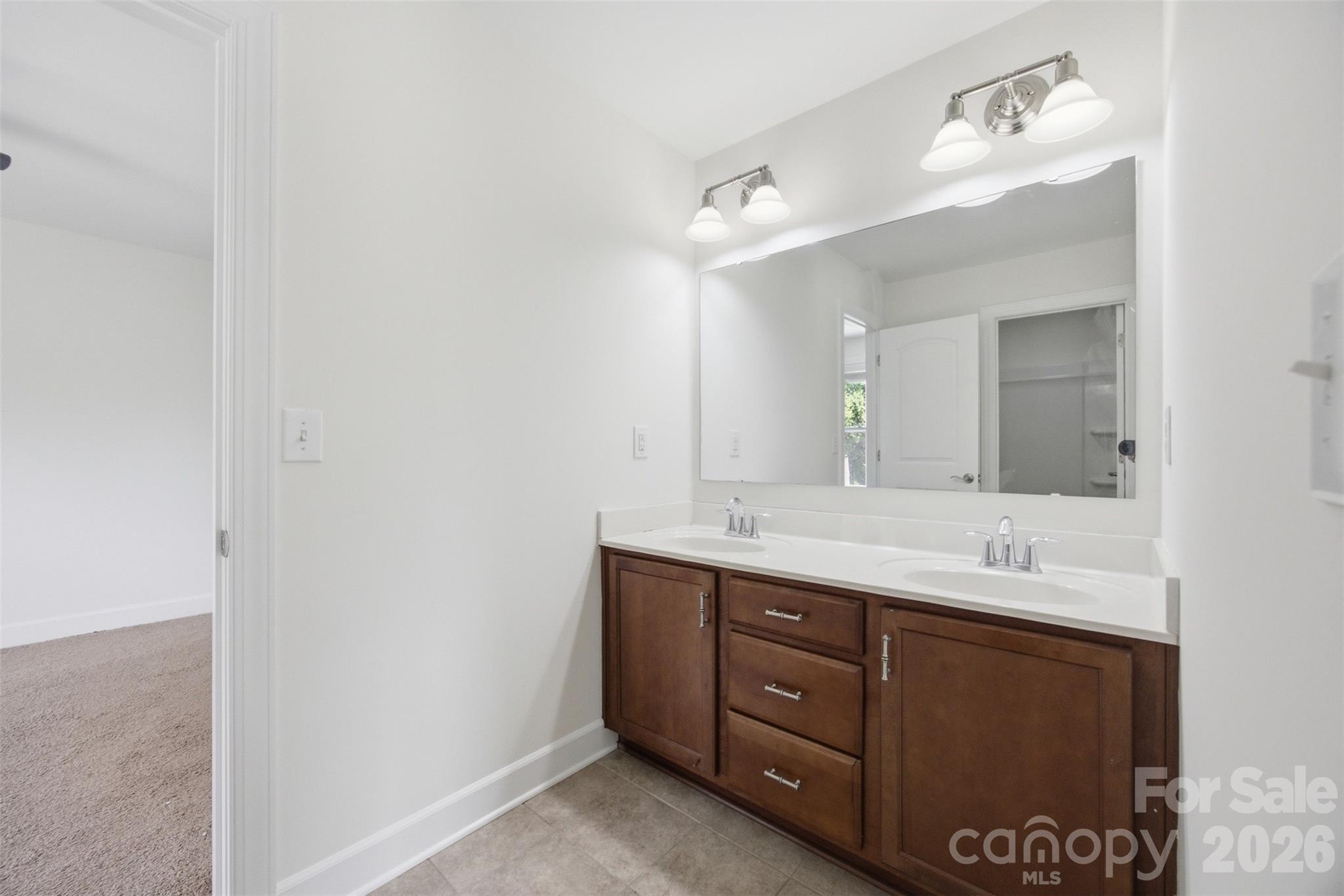 423 Fischer Road Property Photo 23