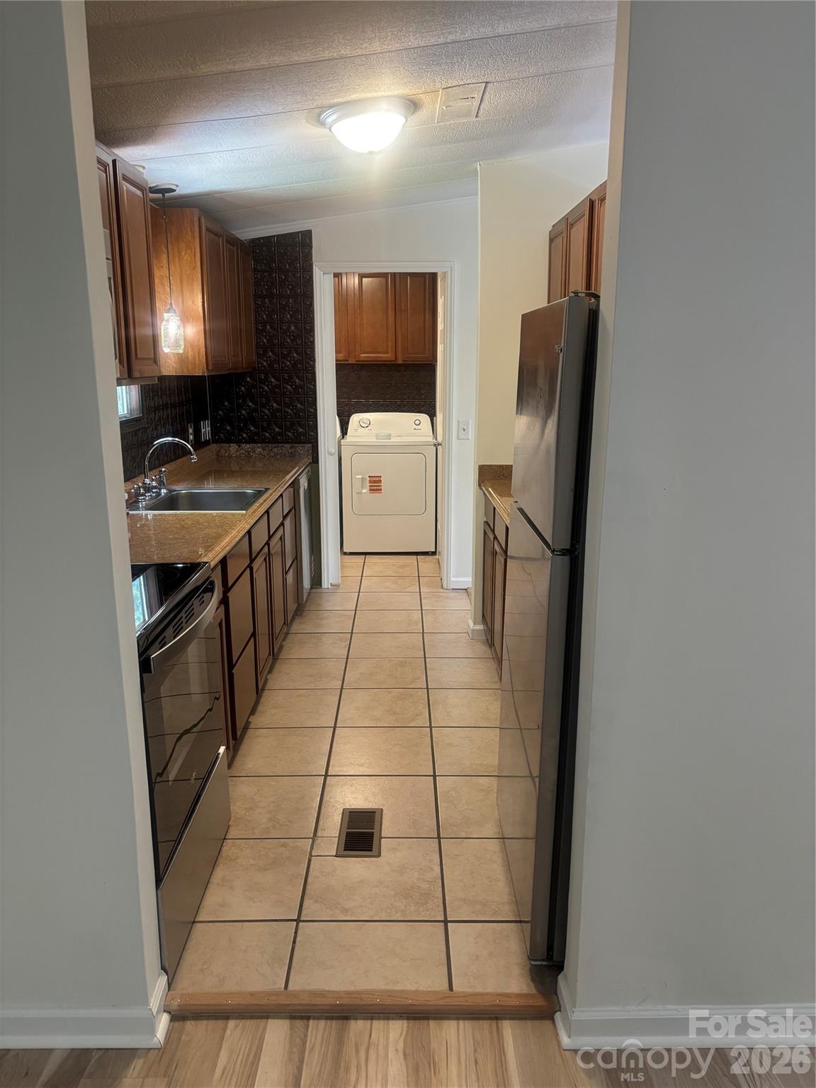 6748 Mandarin Drive 79 Property Photo 17
