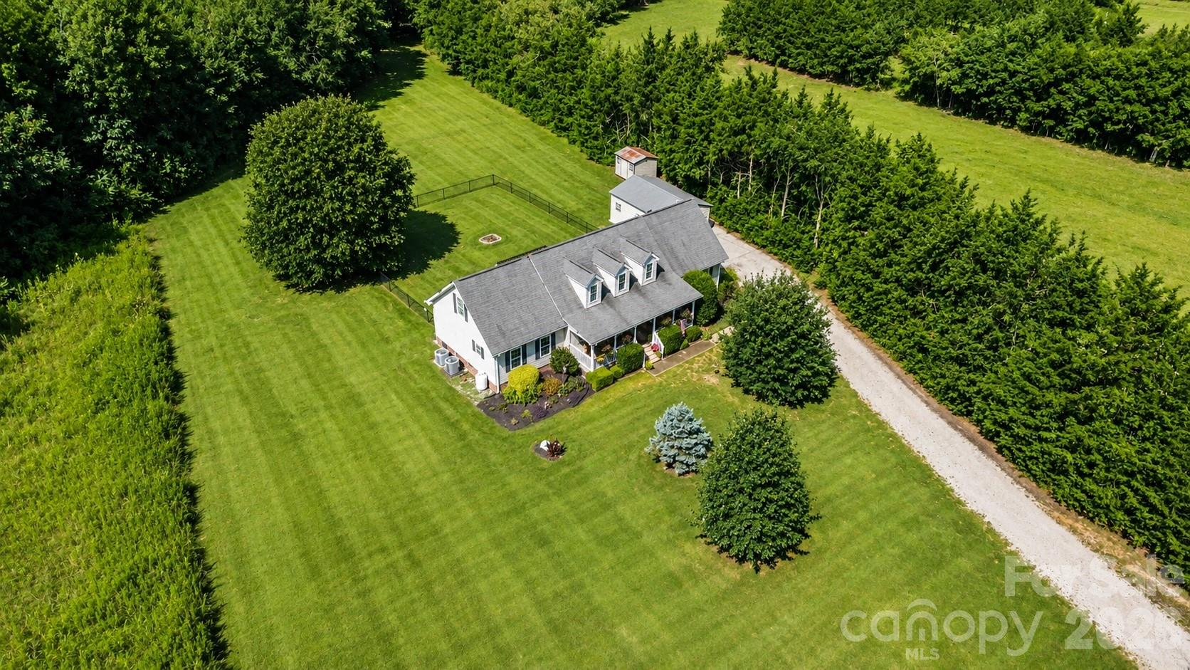 4387 Bookout Road Property Photo 2