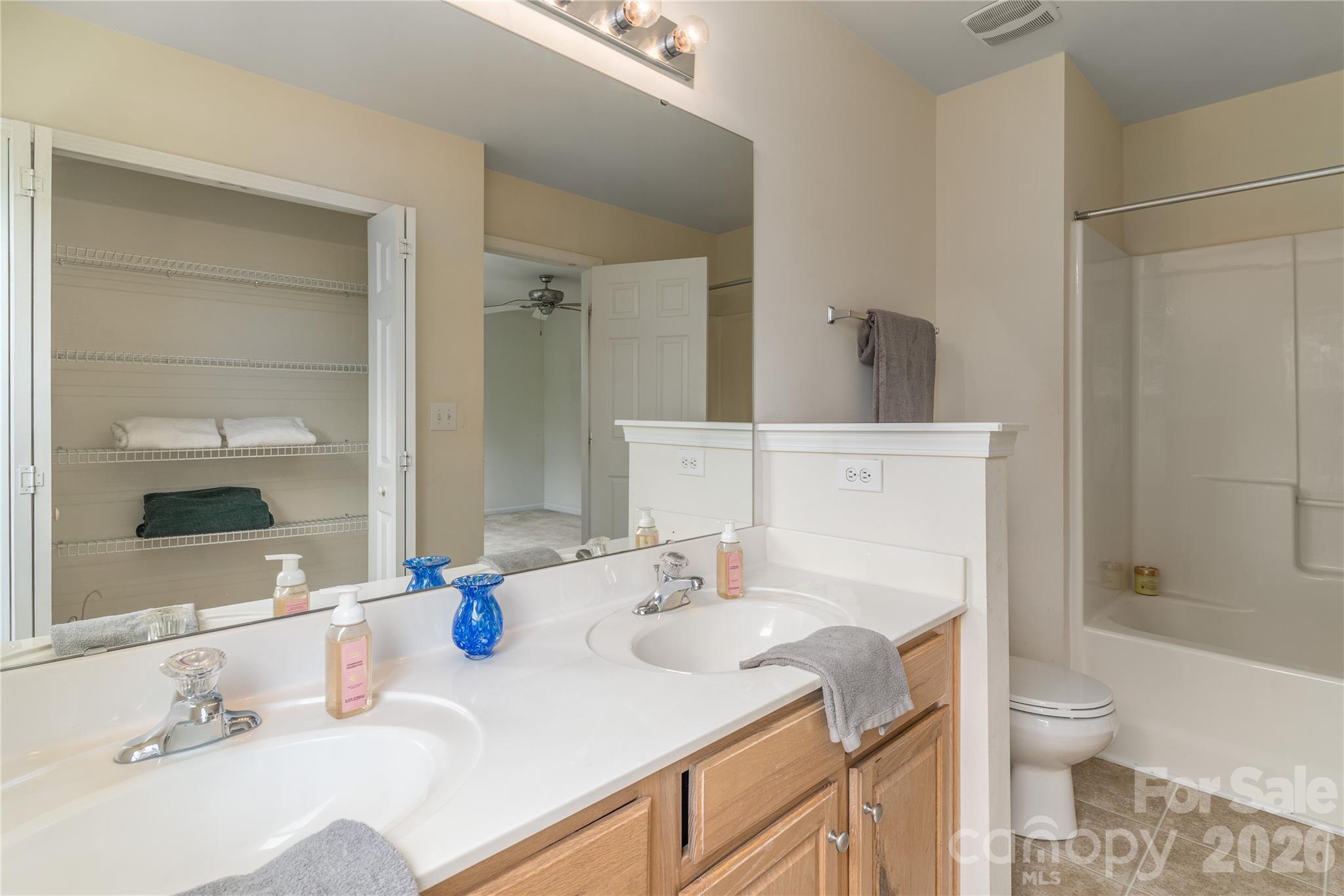 10553 Trolley Run Drive Property Photo 20