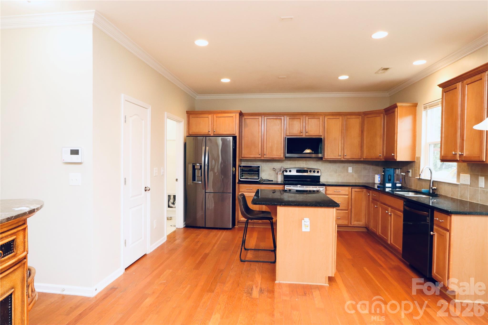3586 Larkhaven Avenue Property Photo 11