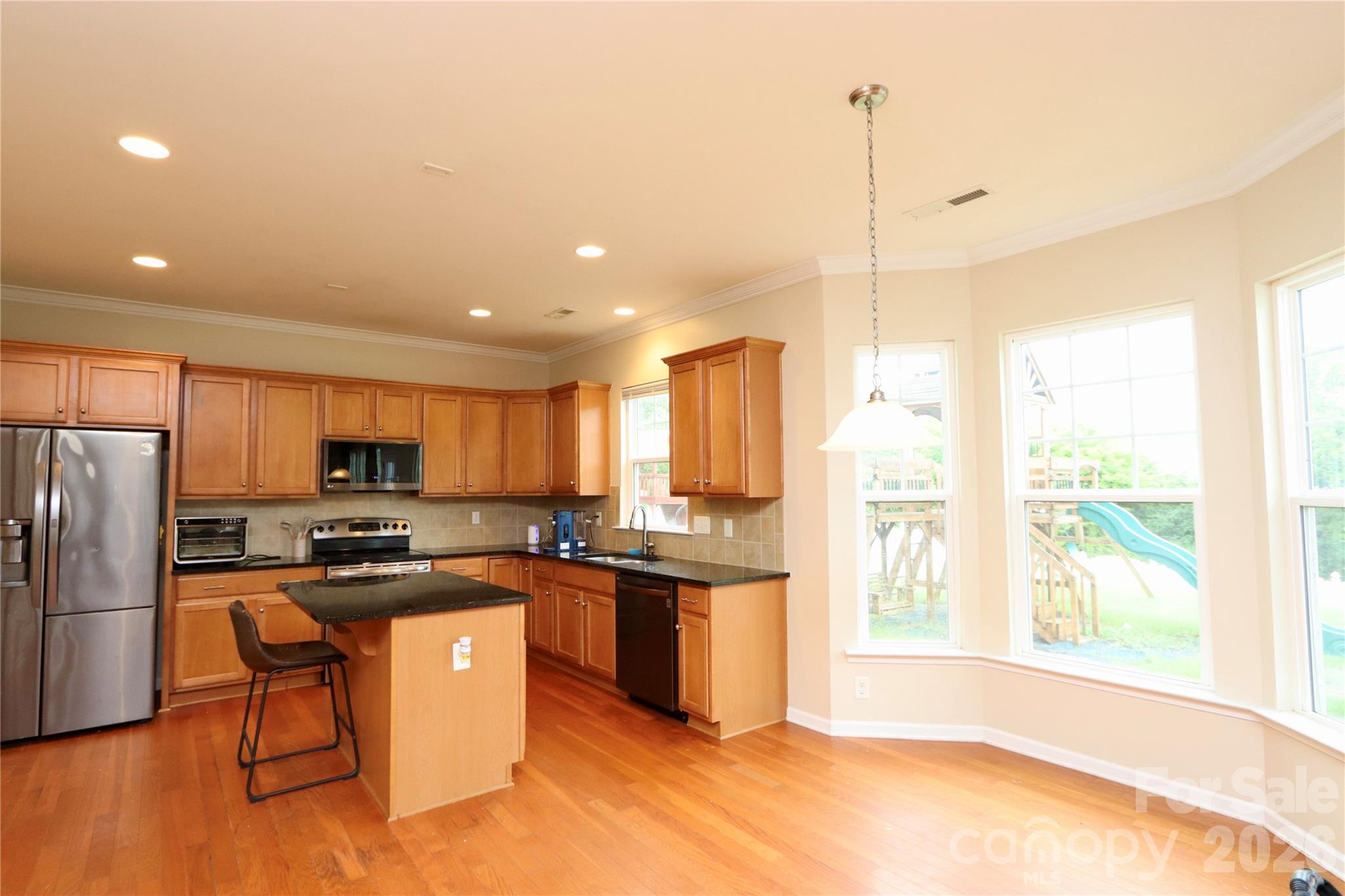 3586 Larkhaven Avenue Property Photo 14