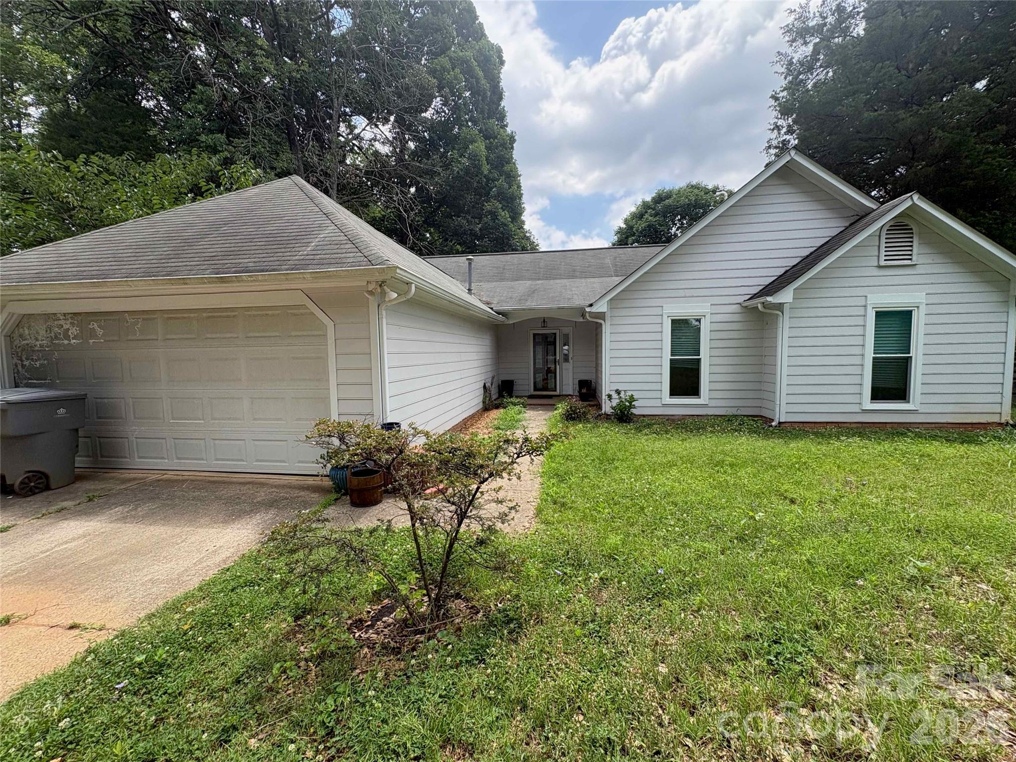 8410 Gidleigh Court Property Photo 4