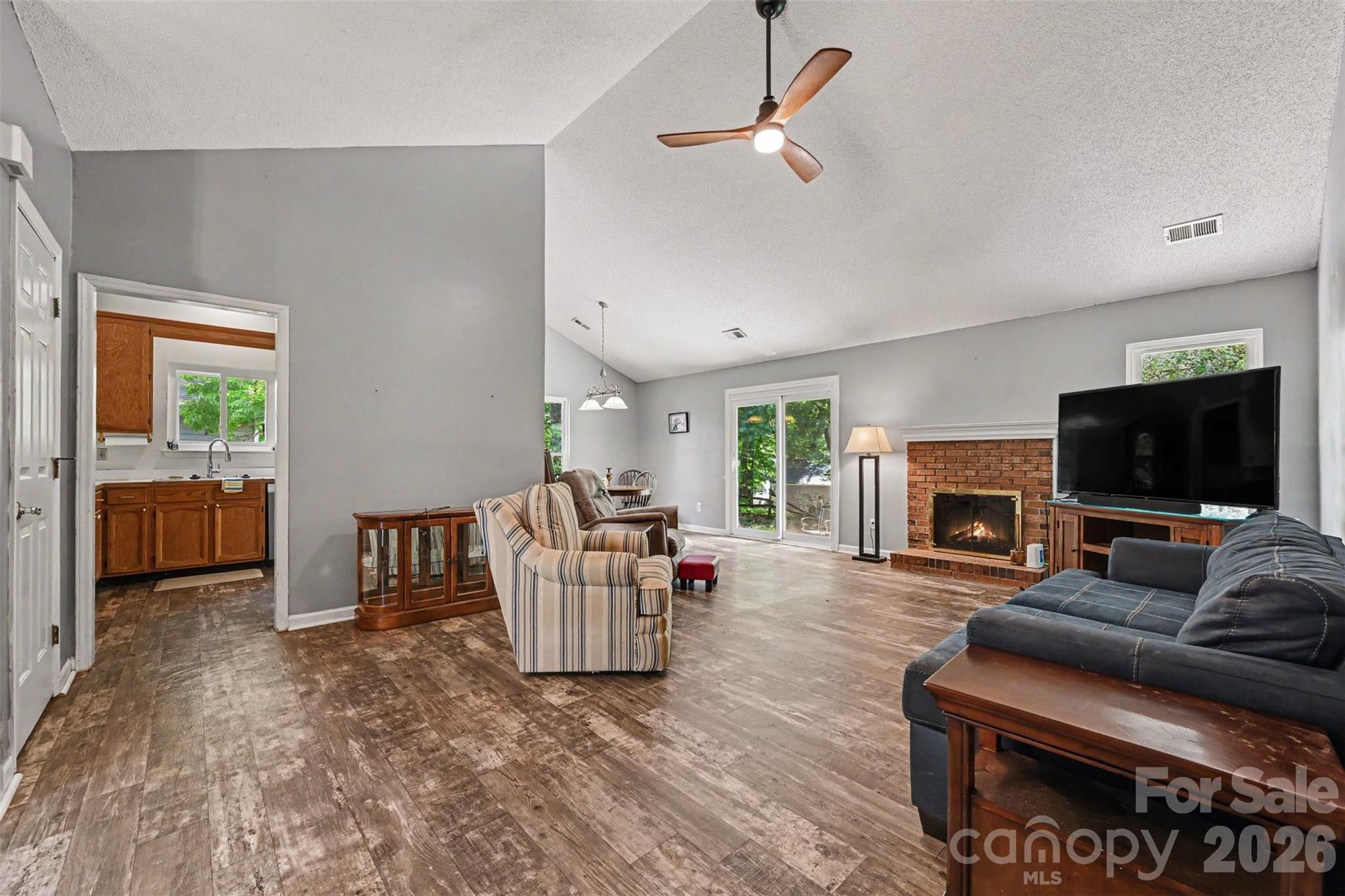 8410 Gidleigh Court Property Photo 9
