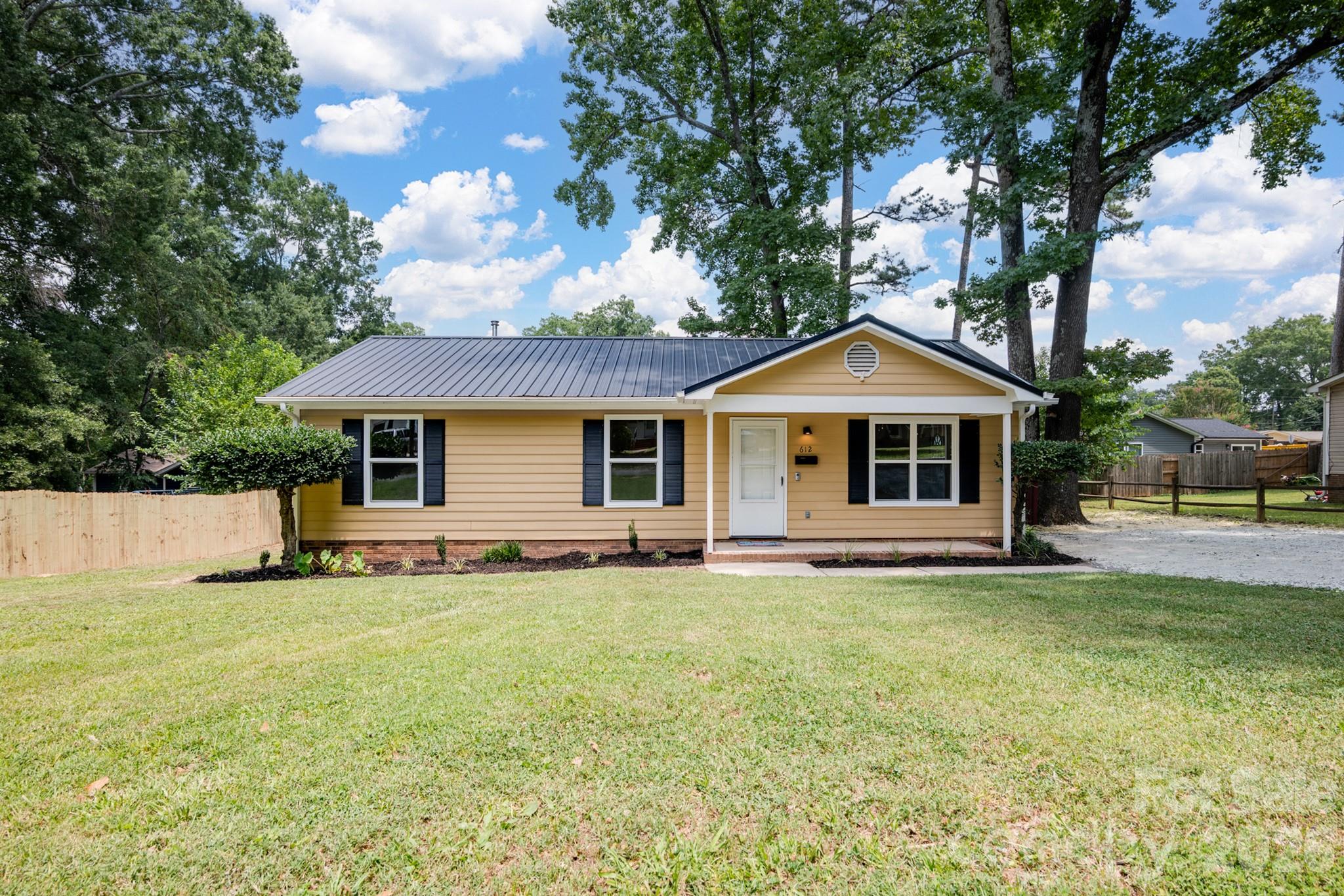 612 Welsh Avenue Property Photo 1
