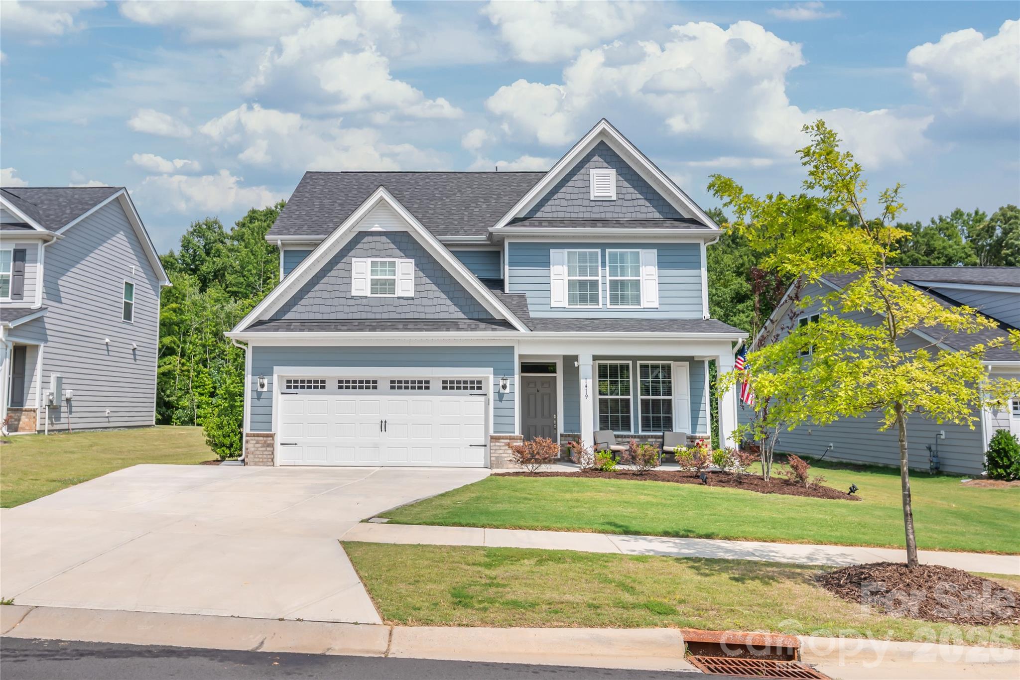 1419 Black Walnut Street Property Photo 1