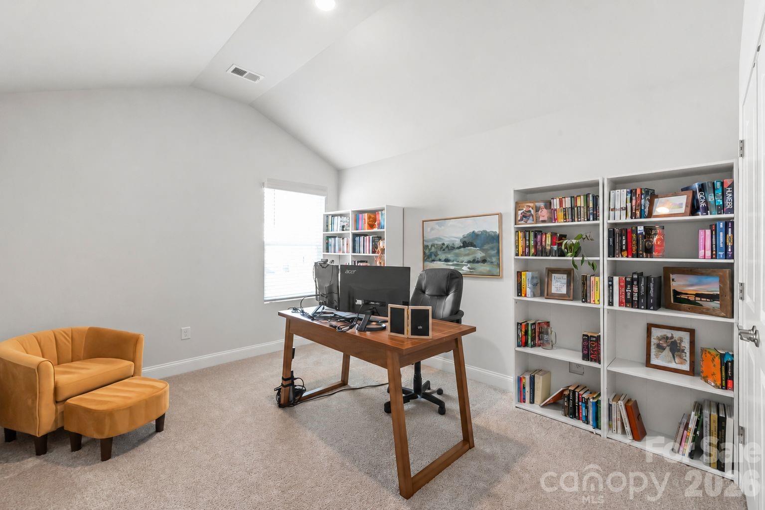 1419 Black Walnut Street Property Photo 18