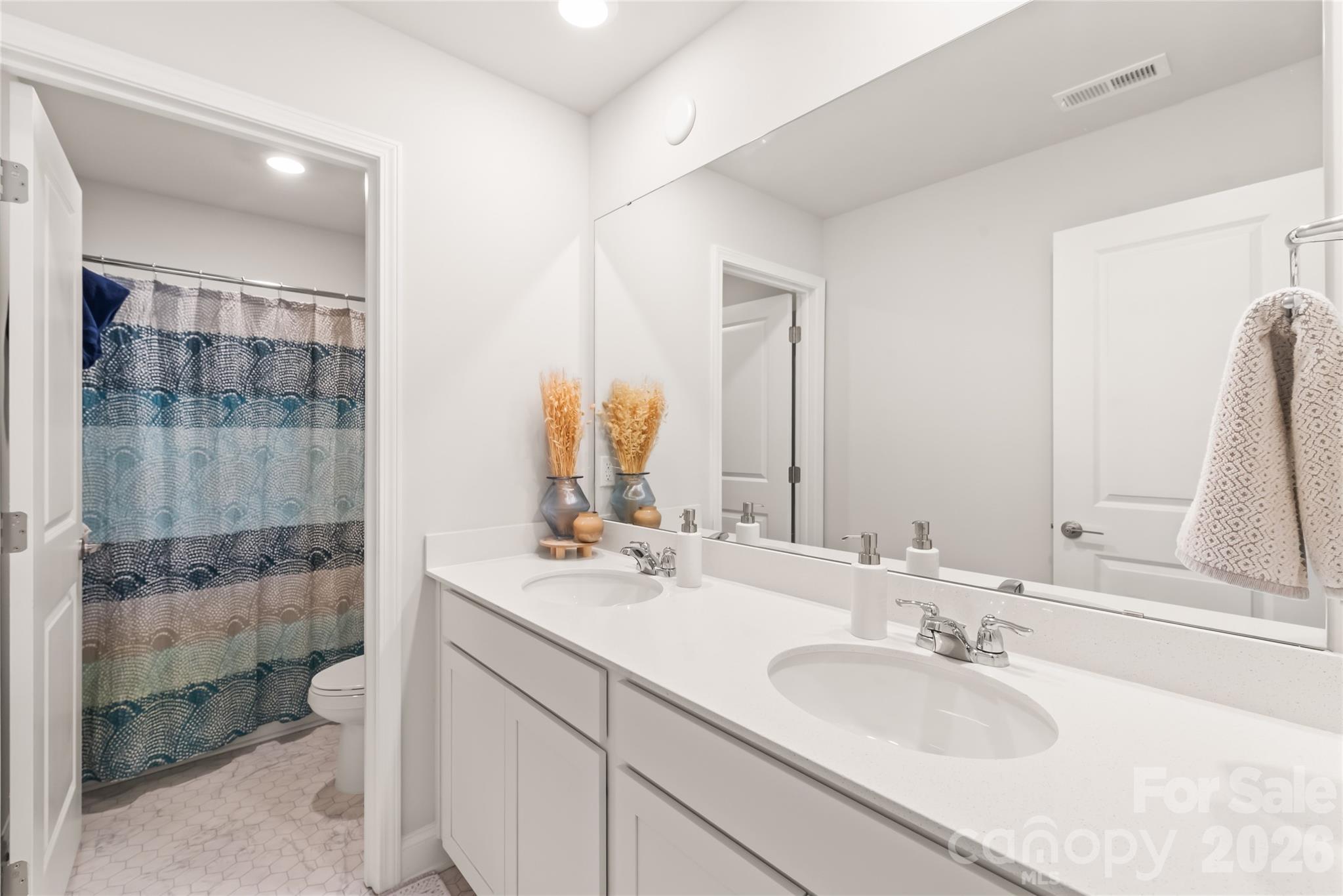 1419 Black Walnut Street Property Photo 19
